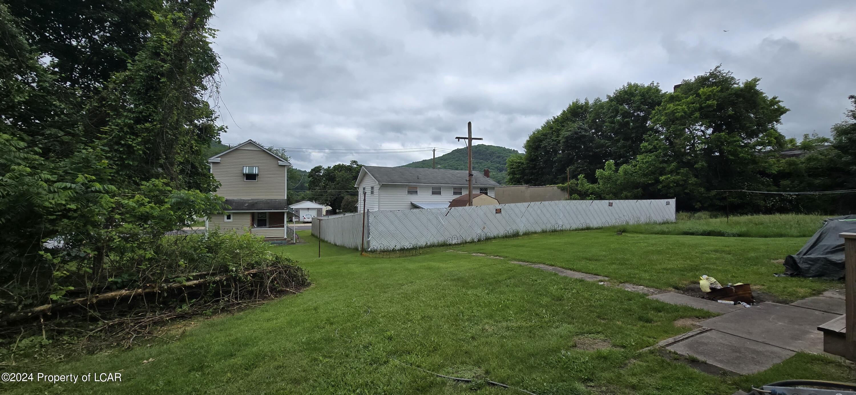 Mocanaqua, Pennsylvania 18655, United States, 8 Bedrooms Bedrooms, ,Residential,Active,56830