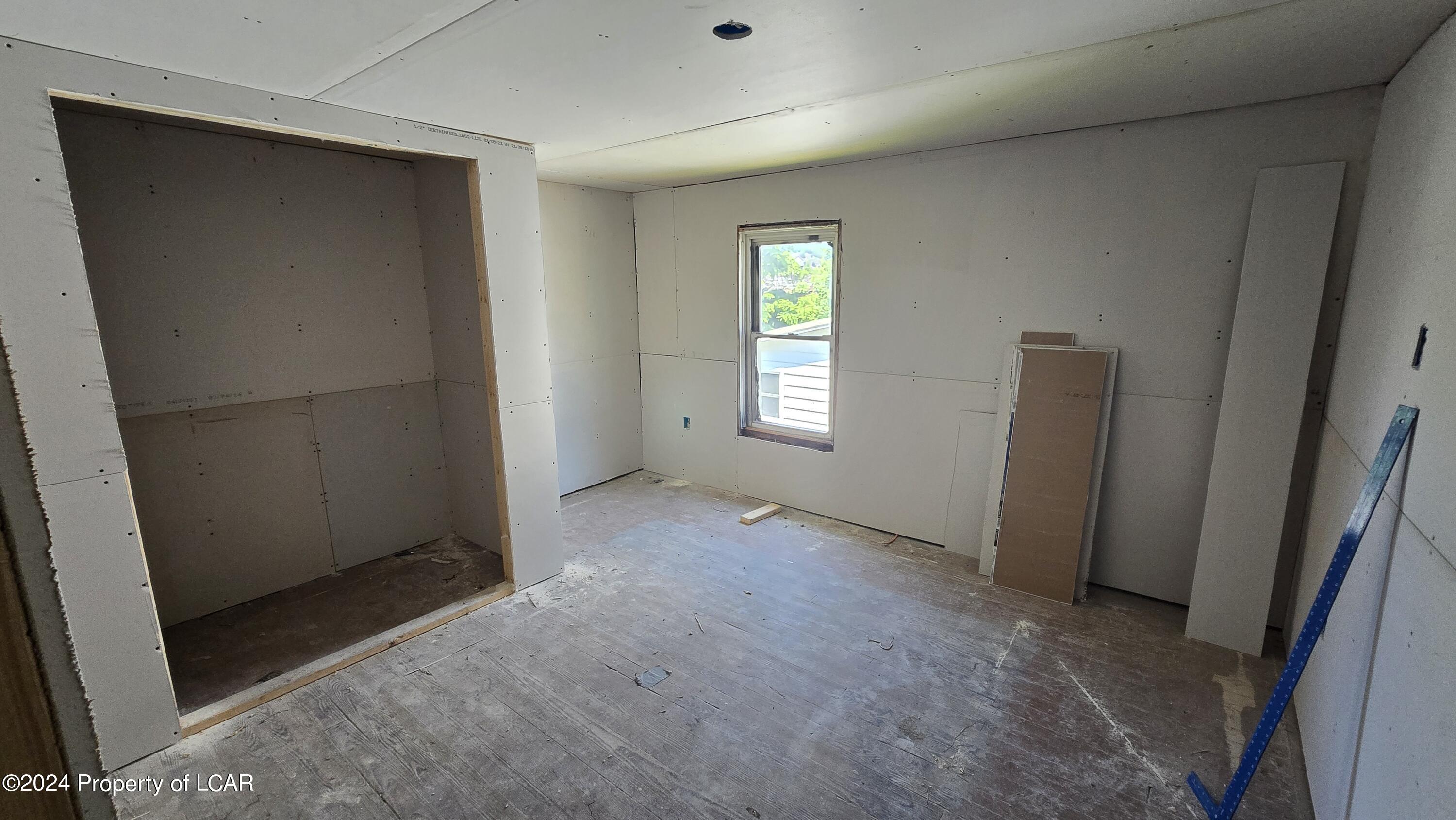 Mocanaqua, Pennsylvania 18655, United States, 8 Bedrooms Bedrooms, ,Residential,Active,56830