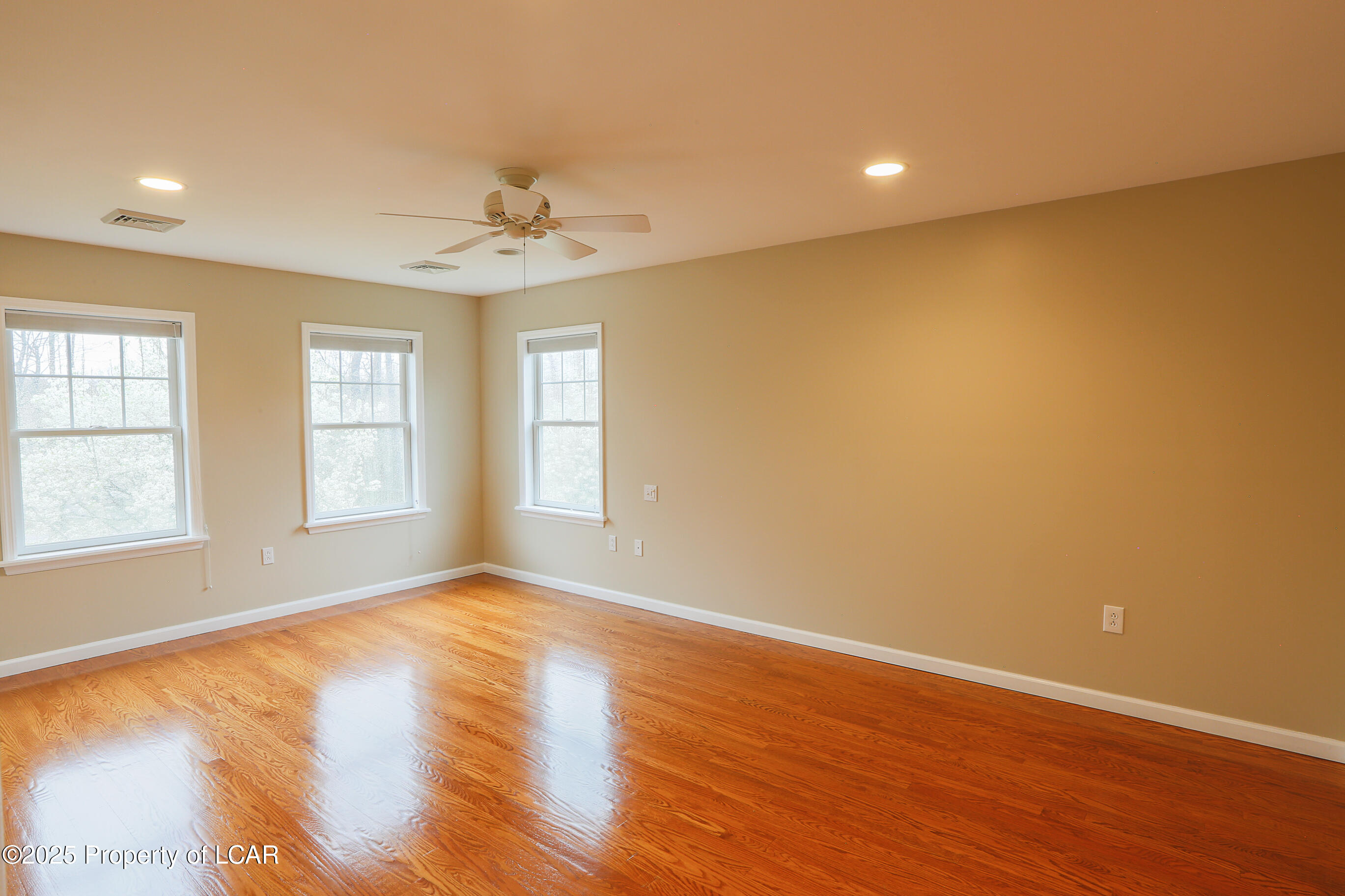 Bear Creek, Pennsylvania 18702, United States, 5 Bedrooms Bedrooms, ,4 BathroomsBathrooms,Residential,Active,119741