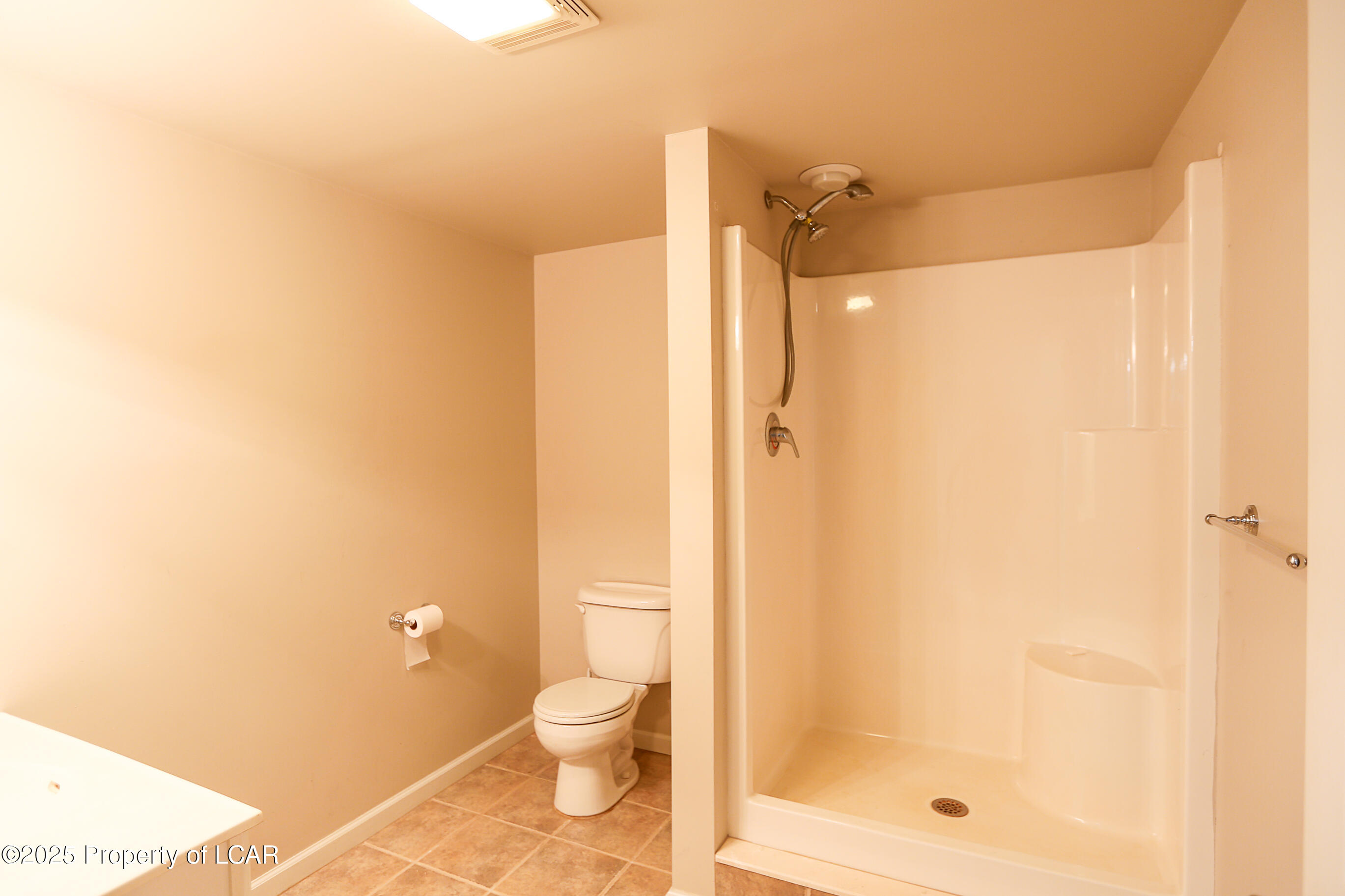 Bear Creek, Pennsylvania 18702, United States, 5 Bedrooms Bedrooms, ,4 BathroomsBathrooms,Residential,Active,119741