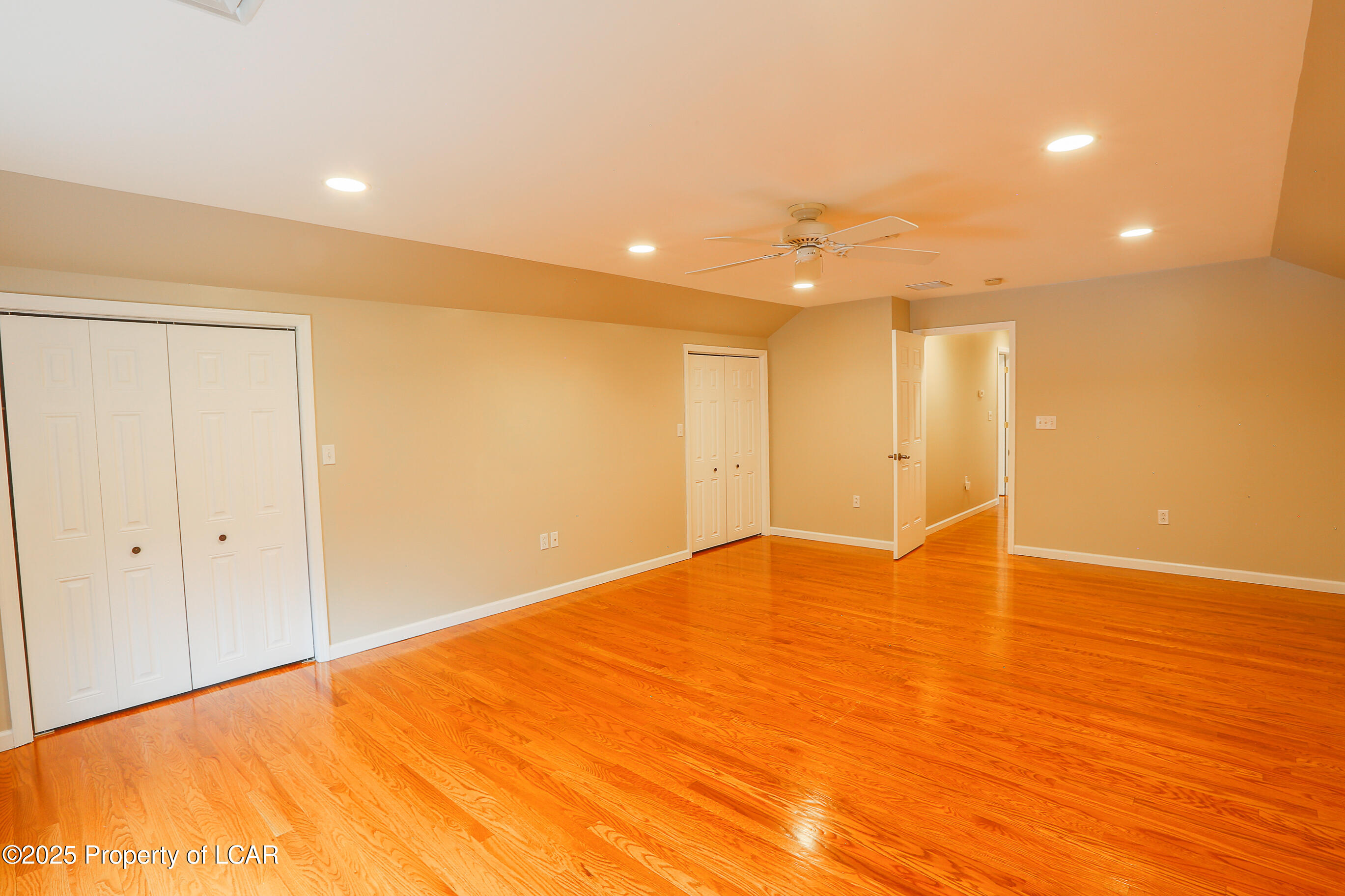 Bear Creek, Pennsylvania 18702, United States, 5 Bedrooms Bedrooms, ,4 BathroomsBathrooms,Residential,Active,119741