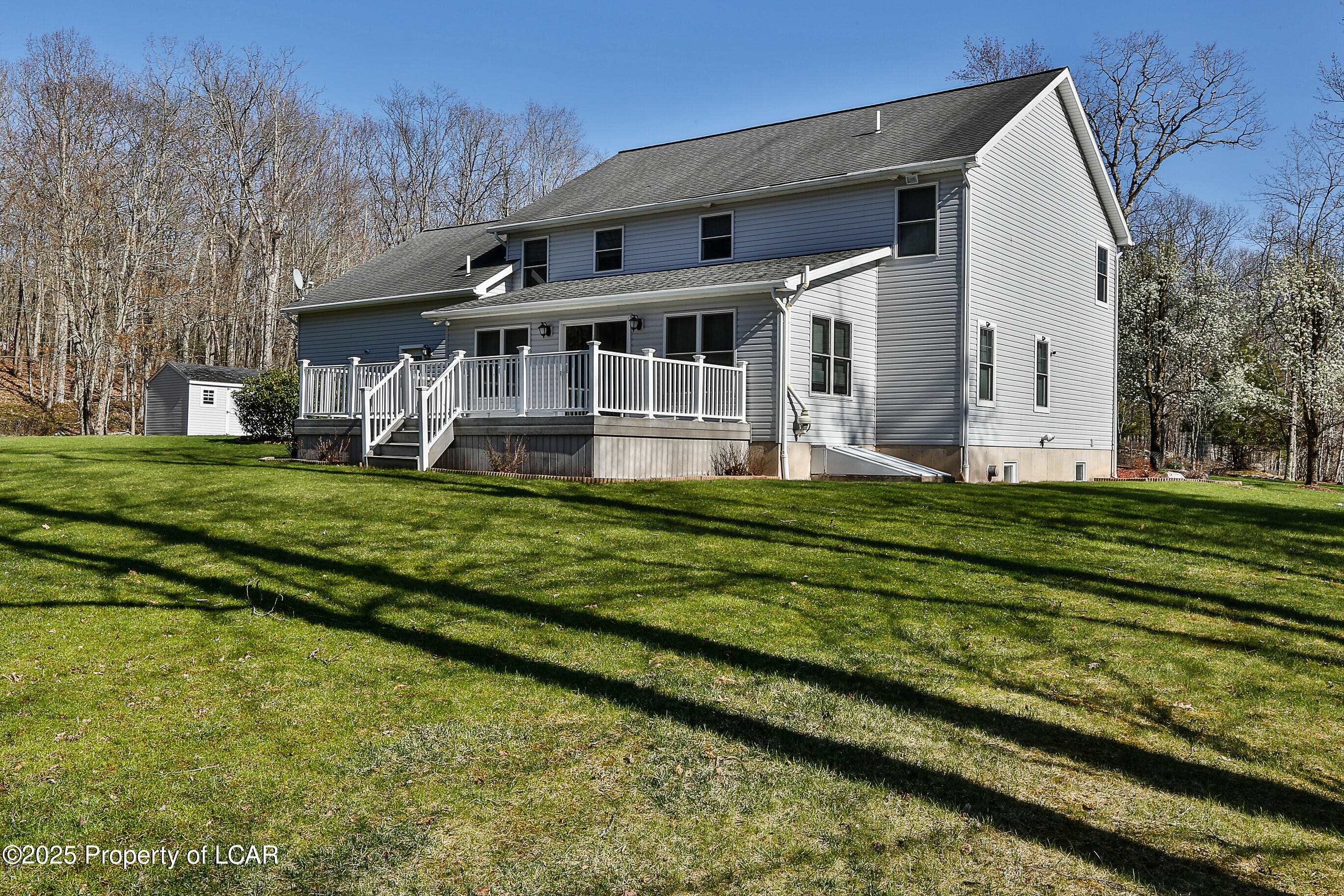 Bear Creek, Pennsylvania 18702, United States, 5 Bedrooms Bedrooms, ,4 BathroomsBathrooms,Residential,Active,119741