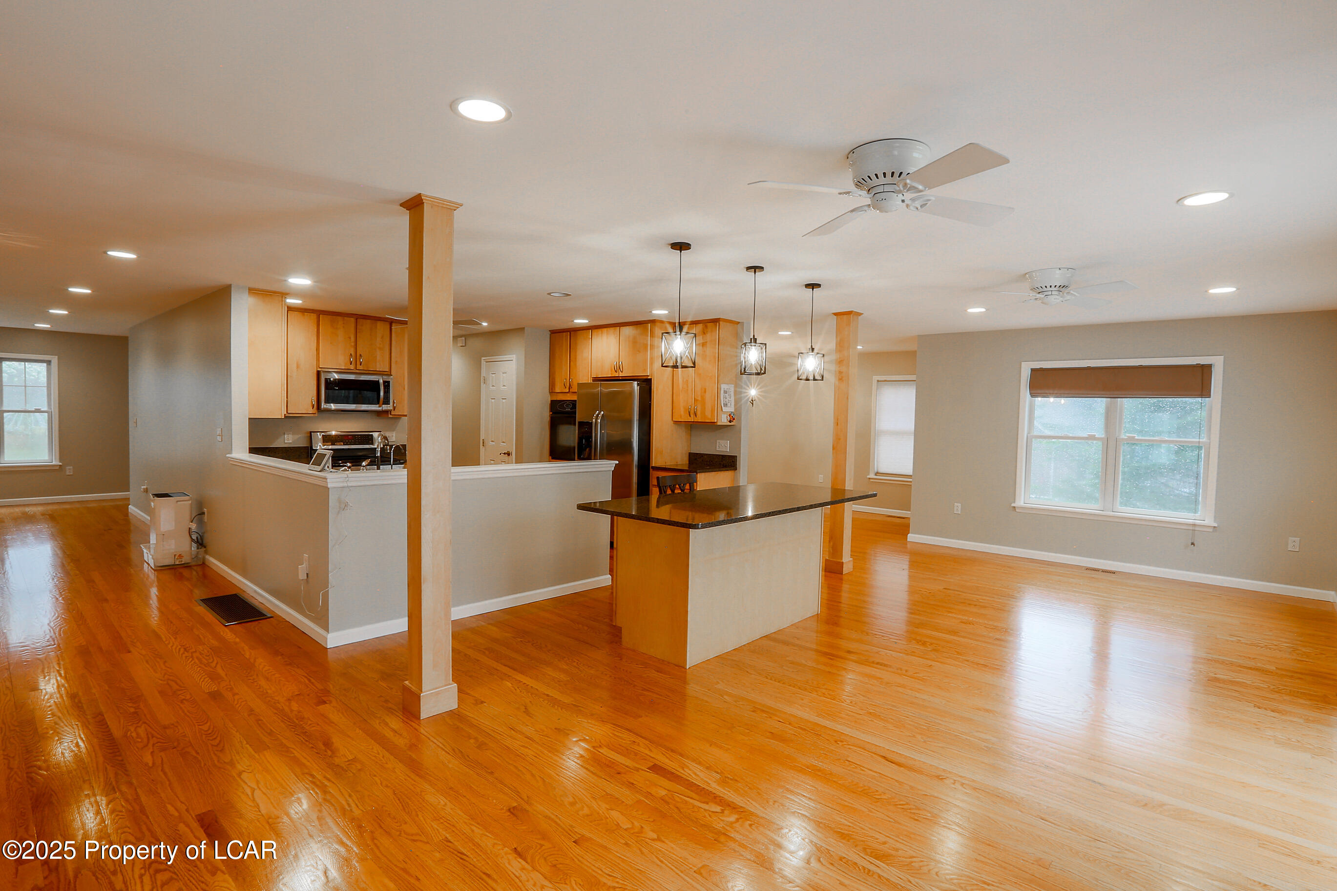 Bear Creek, Pennsylvania 18702, United States, 5 Bedrooms Bedrooms, ,4 BathroomsBathrooms,Residential,Active,119741
