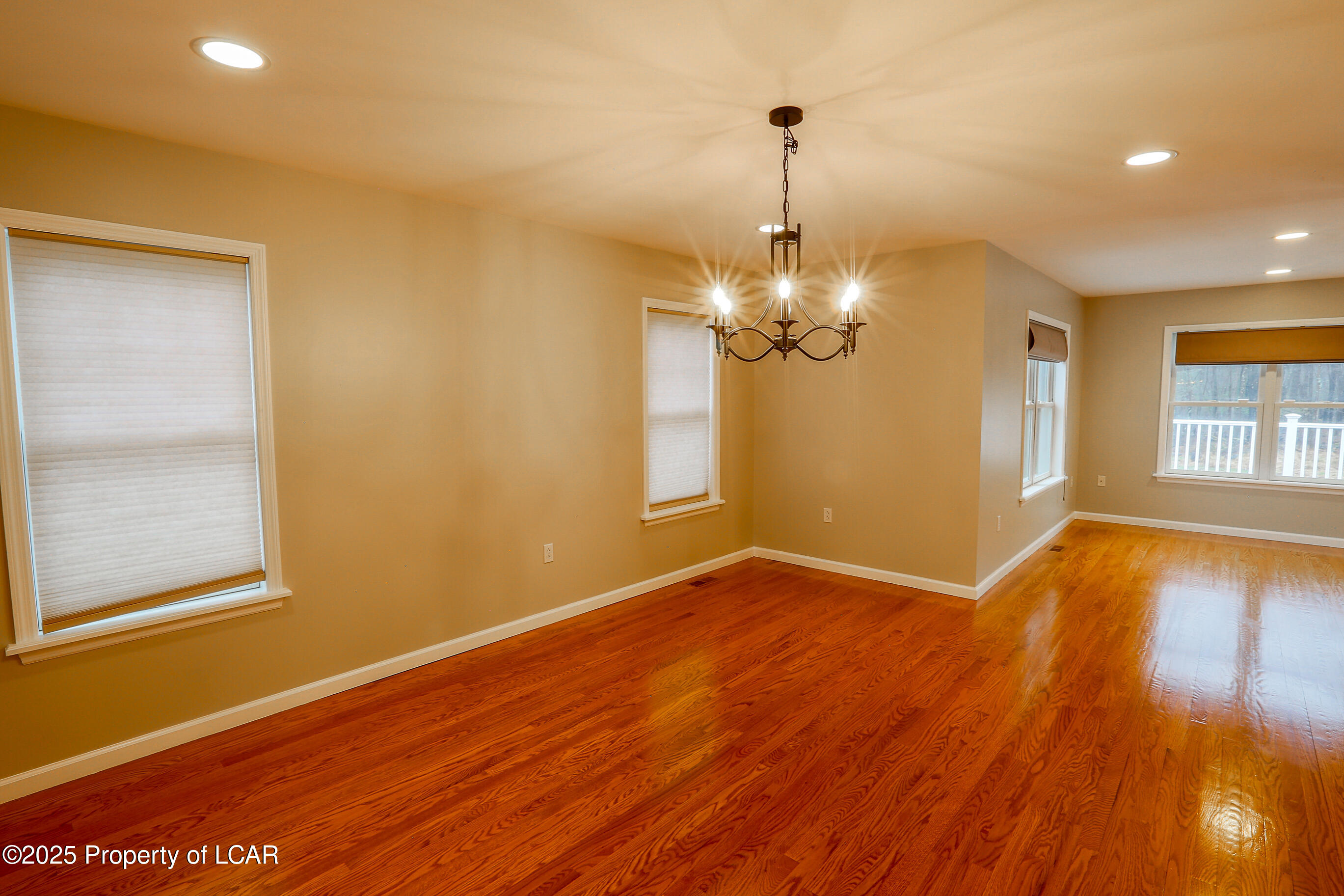 Bear Creek, Pennsylvania 18702, United States, 5 Bedrooms Bedrooms, ,4 BathroomsBathrooms,Residential,Active,119741