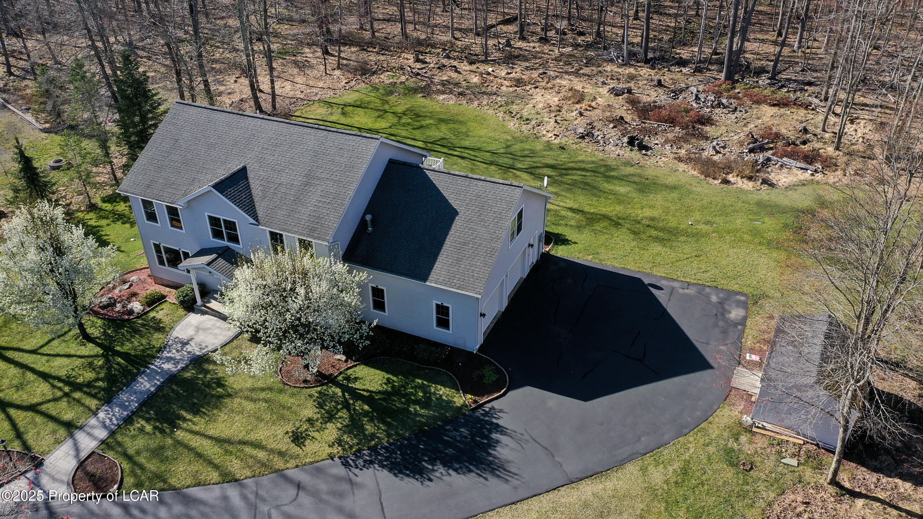 Bear Creek, Pennsylvania 18702, United States, 5 Bedrooms Bedrooms, ,4 BathroomsBathrooms,Residential,Active,119741