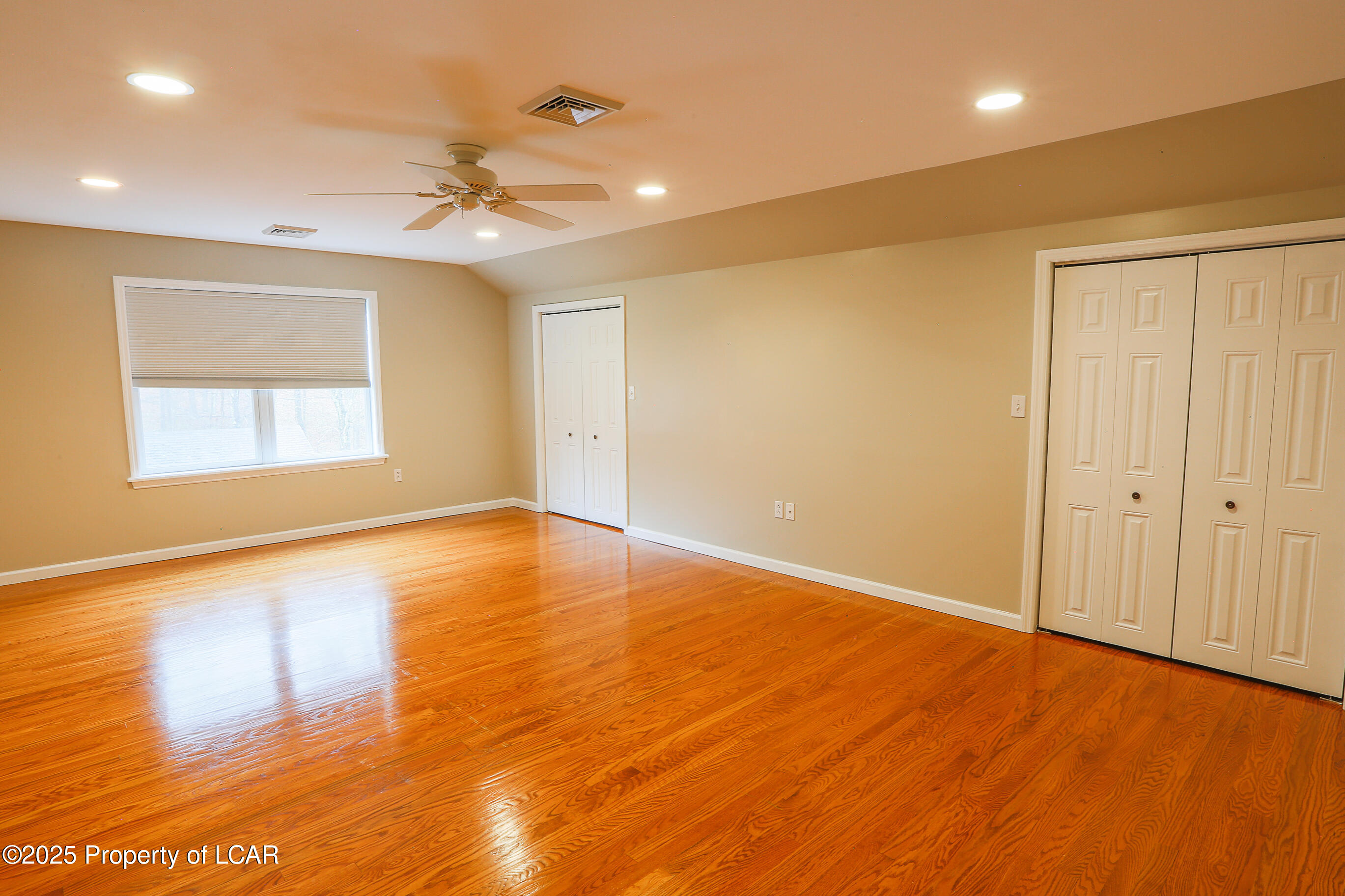 Bear Creek, Pennsylvania 18702, United States, 5 Bedrooms Bedrooms, ,4 BathroomsBathrooms,Residential,Active,119741