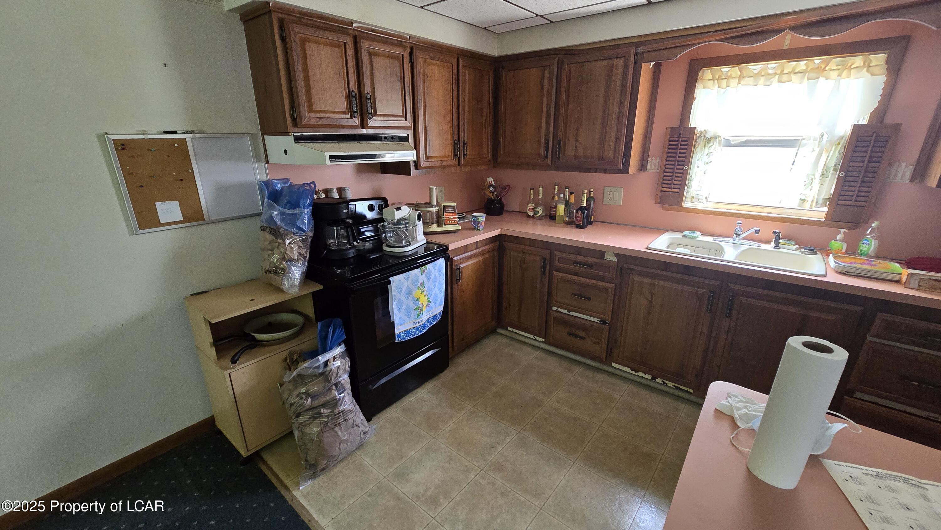 Duryea, Pennsylvania 18642, United States, 3 Bedrooms Bedrooms, ,2 BathroomsBathrooms,Residential,Active,177513