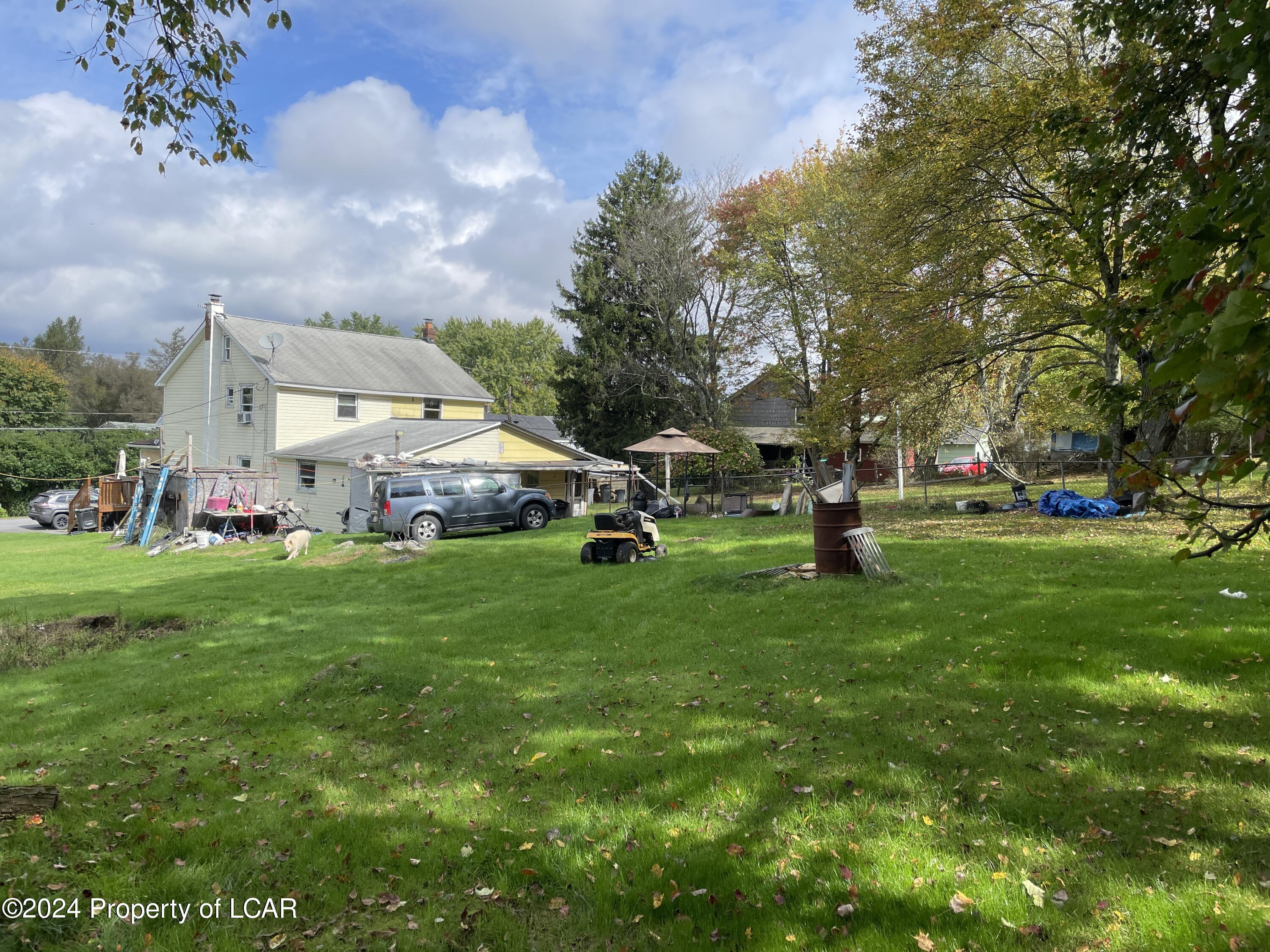 16 Ashmore Road, Hazleton, Pennsylvania image 2