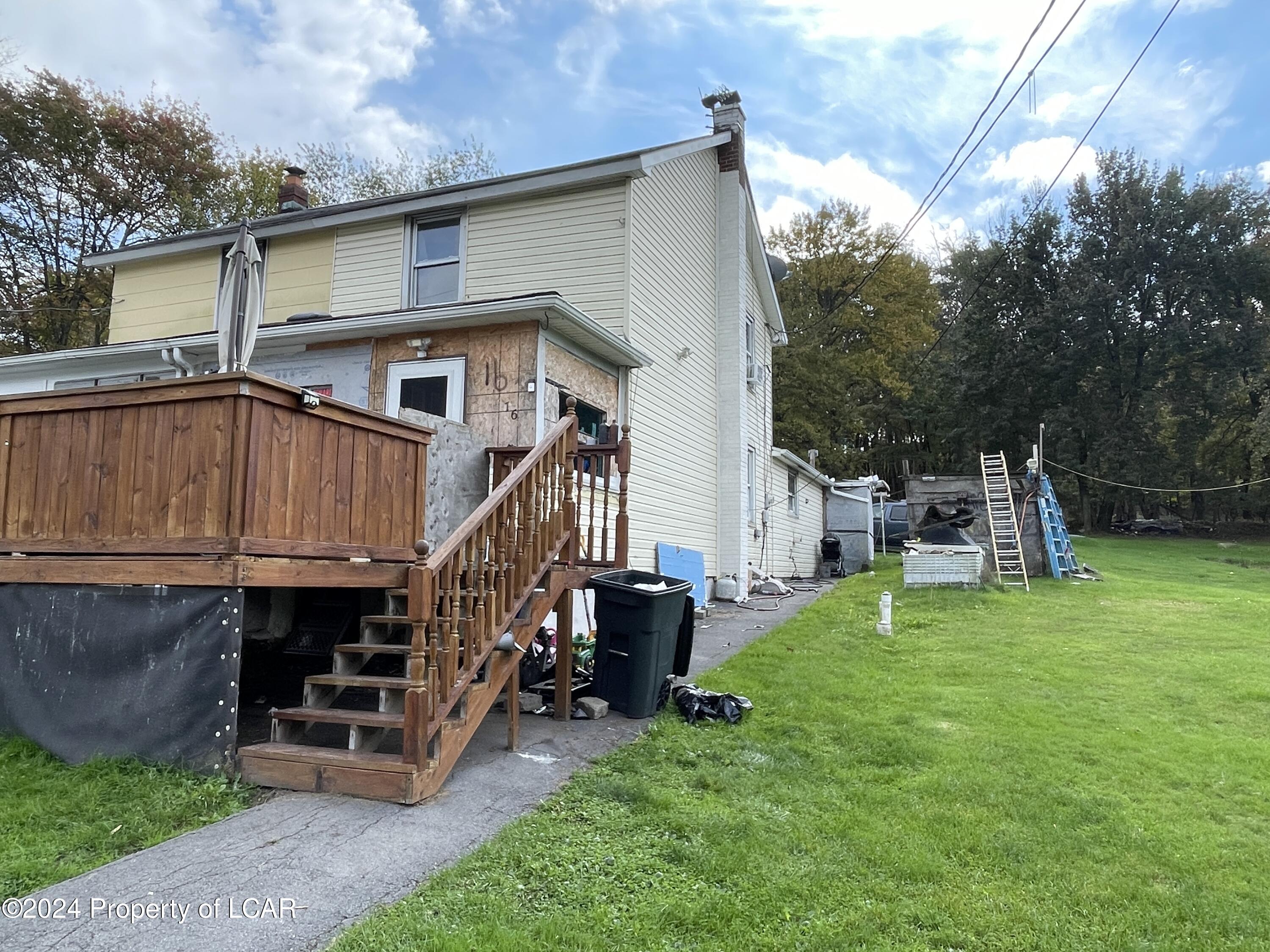 16 Ashmore Road, Hazleton, Pennsylvania image 1