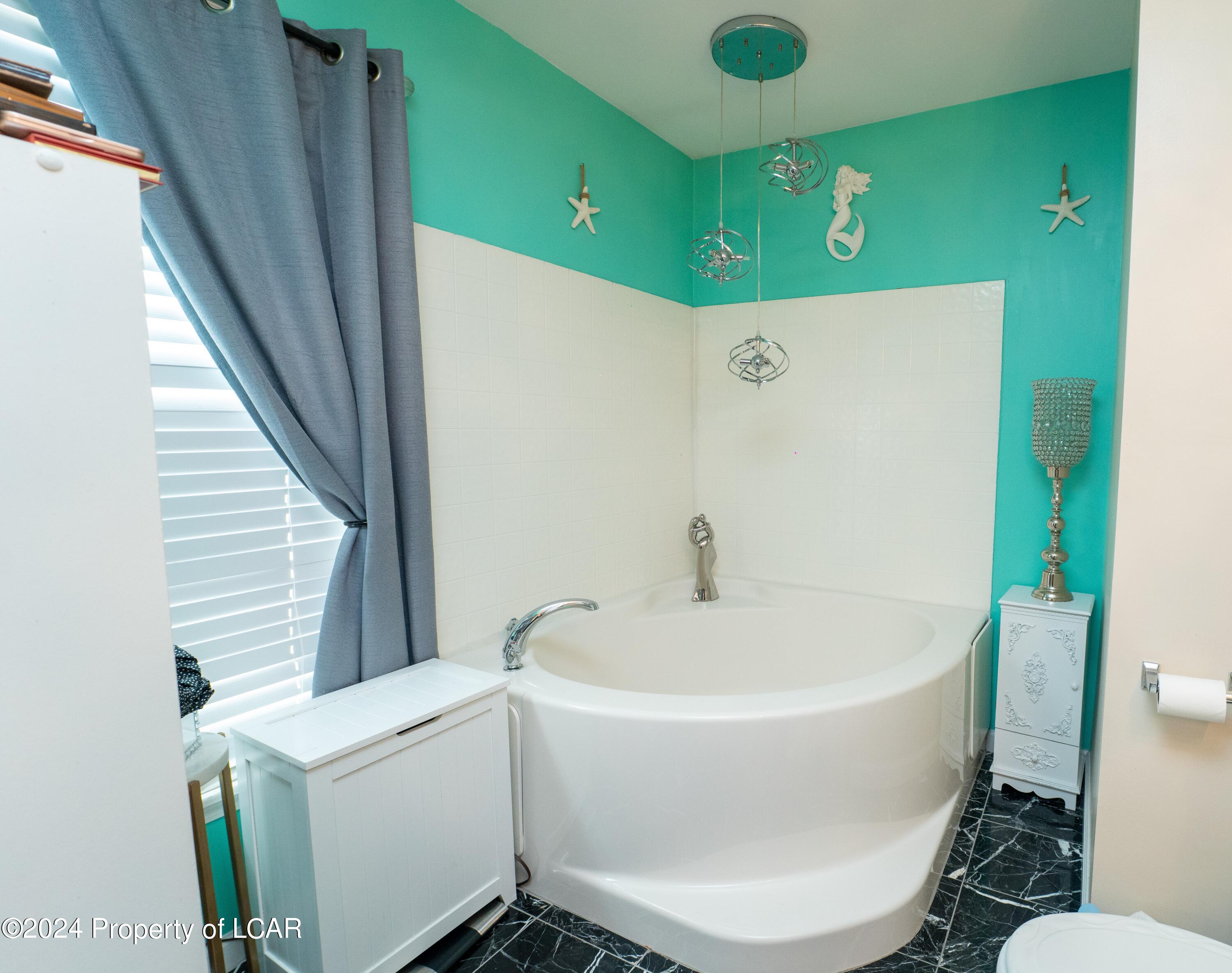 27 Sunset Drive #181, Hazle Twp, Texas image 13