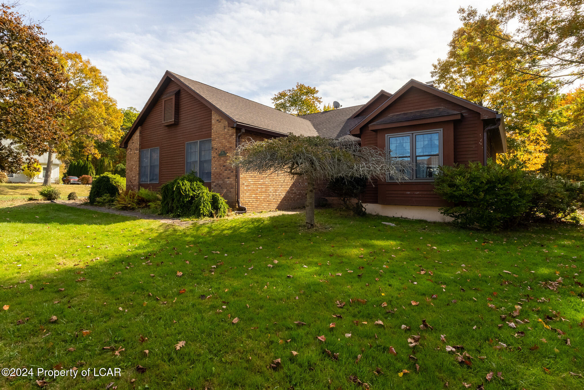 11 Valley Lane, Mountain Top, Pennsylvania image 3