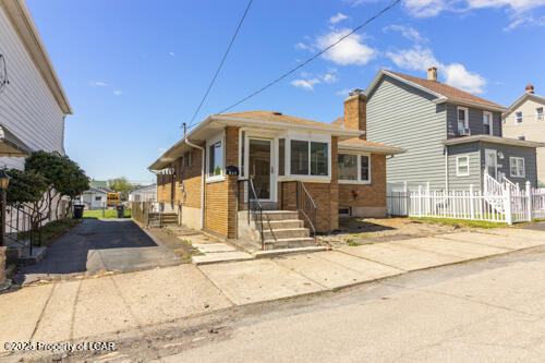696 Garfield Street, Hazleton, Idaho image 3