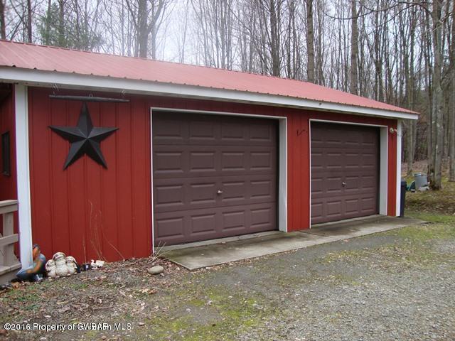 225 Copper Mine Lane, Tunkhannock, Pennsylvania image 2