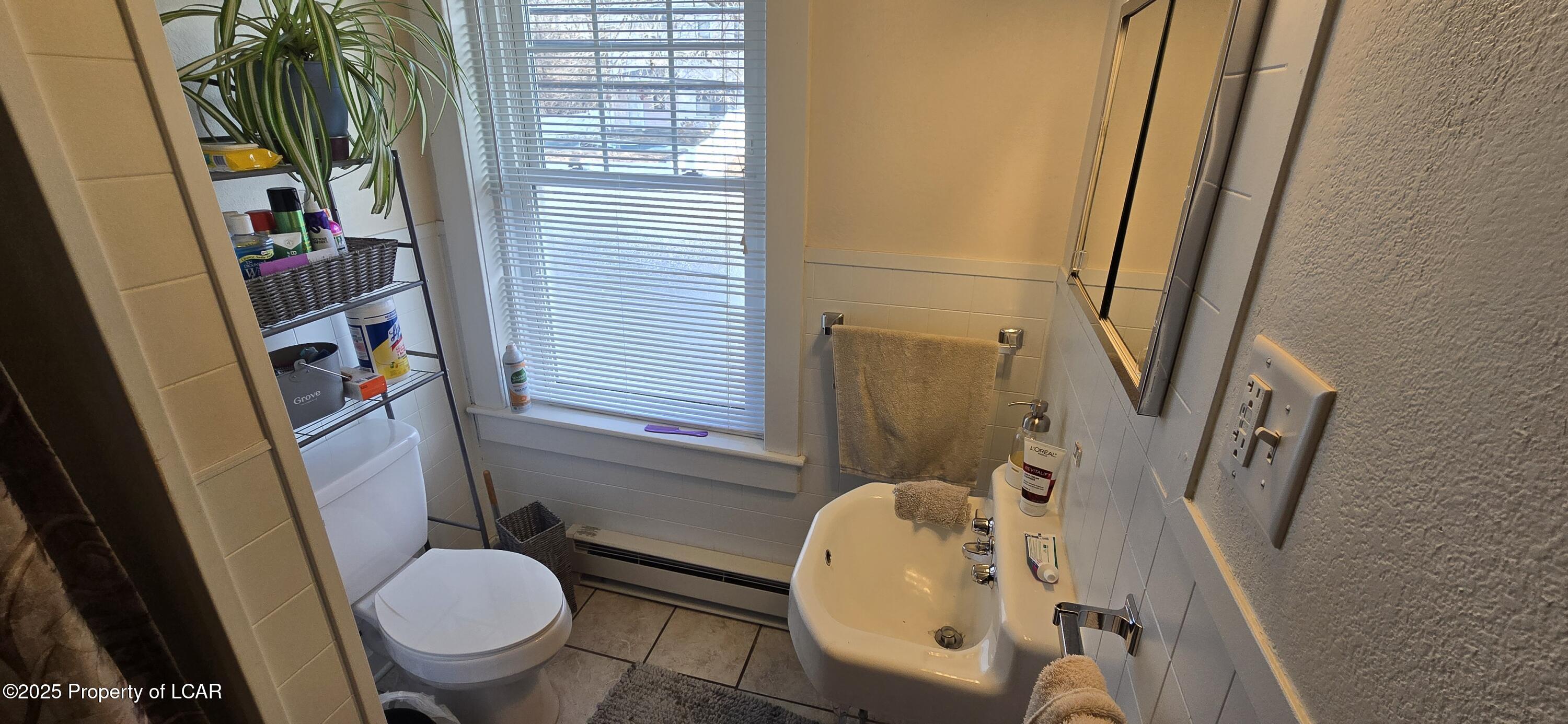 Plymouth, Pennsylvania 18651, United States, 10 Bedrooms Bedrooms, ,7 BathroomsBathrooms,Residential,Active,5190