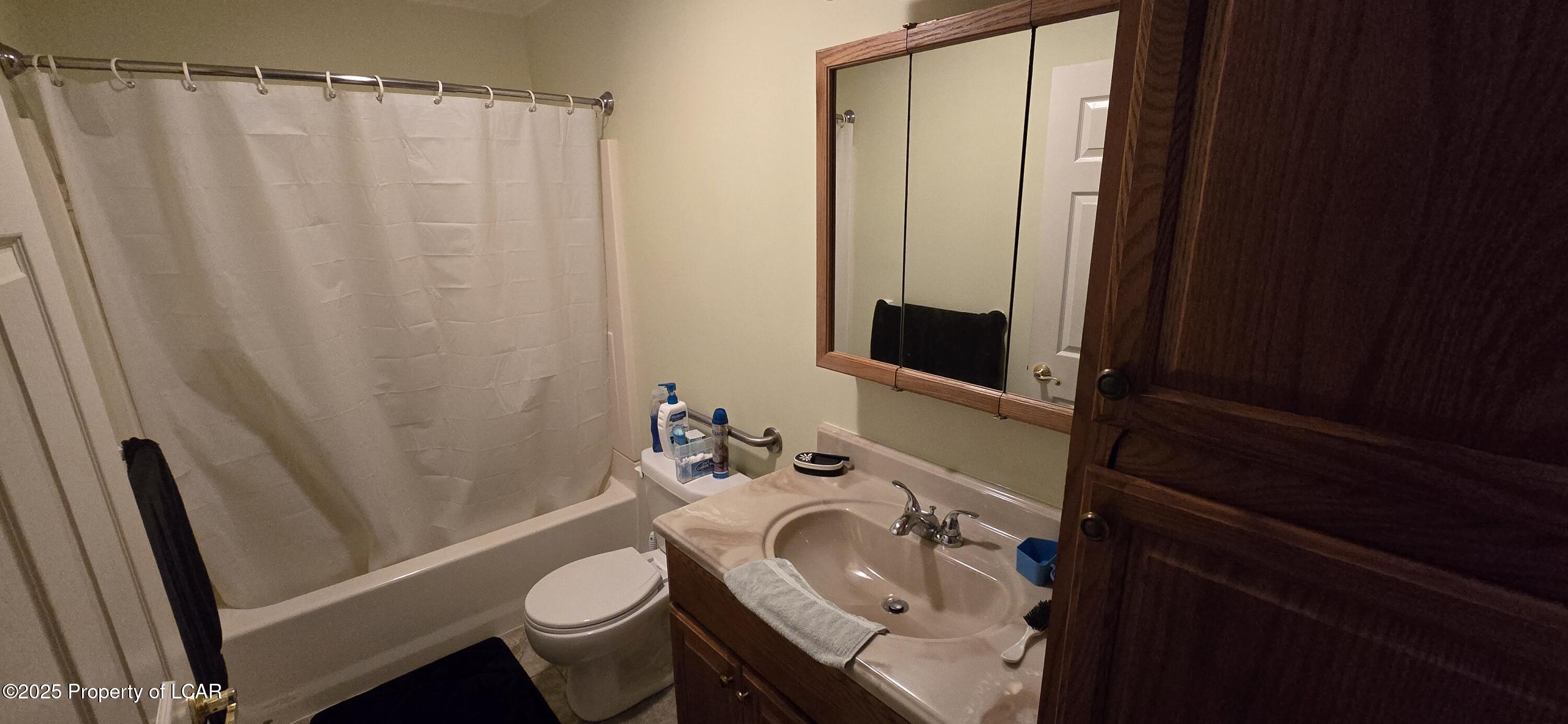 Plymouth, Pennsylvania 18651, United States, 10 Bedrooms Bedrooms, ,7 BathroomsBathrooms,Residential,Active,5190