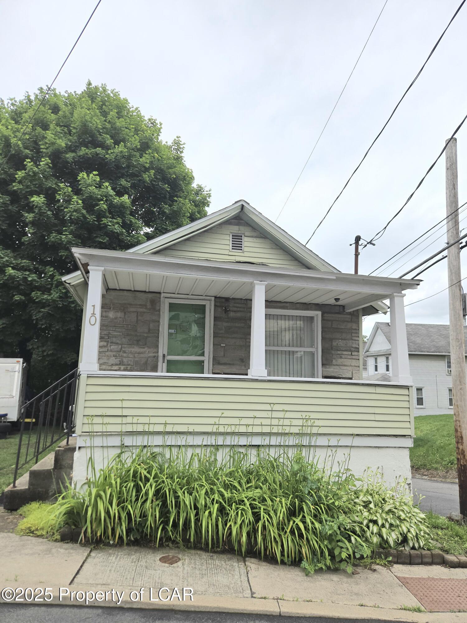 10 Cliff Street, Pittston, Texas image 1