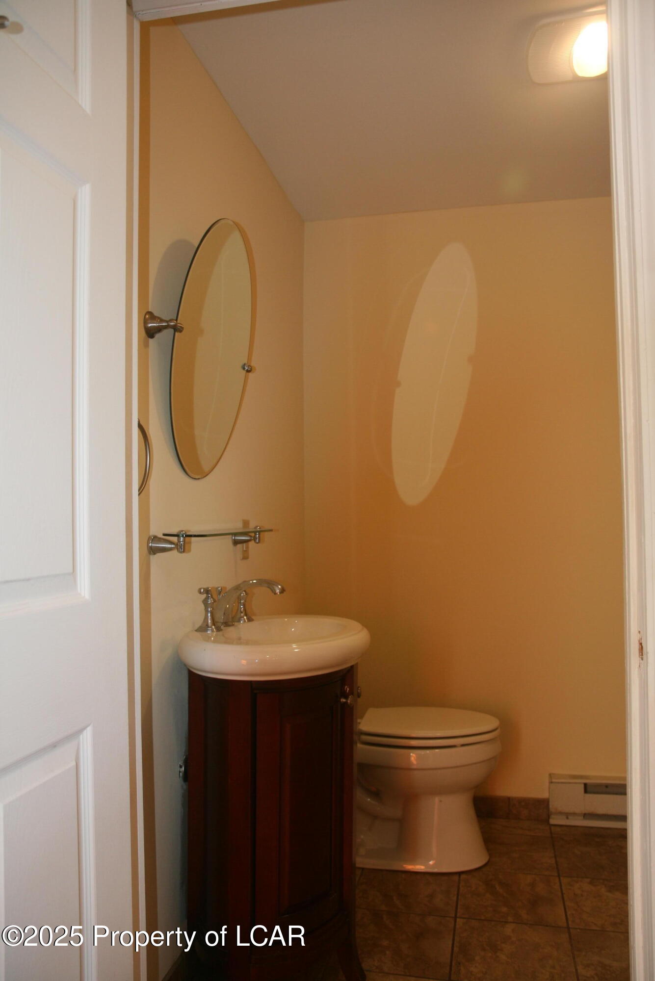 Trucksville, Pennsylvania 18708, United States, 3 Bedrooms Bedrooms, ,1 BathroomBathrooms,Residential,Active,77463