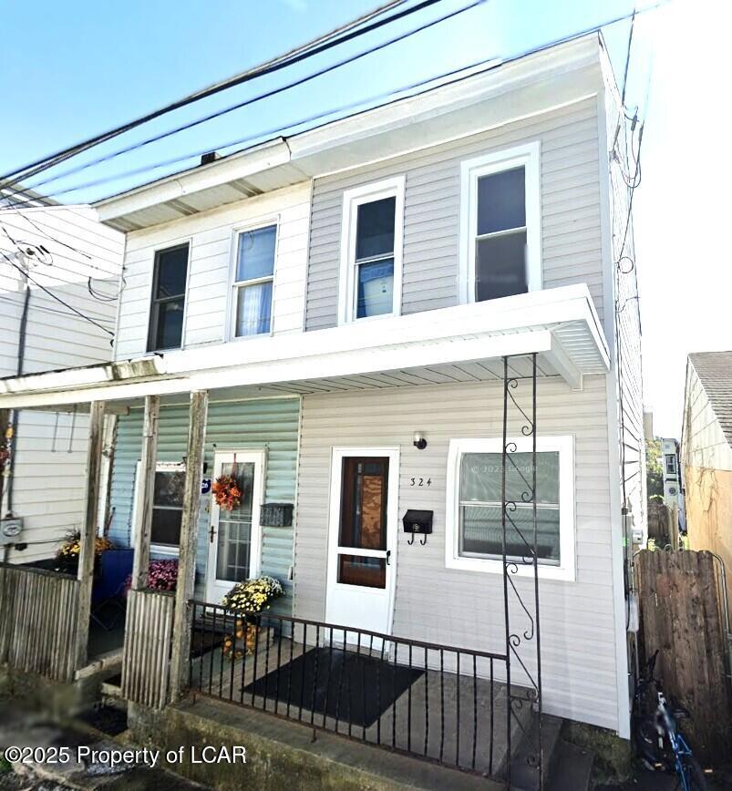 326 N Arlington Street, Shenandoah, Pennsylvania image 2