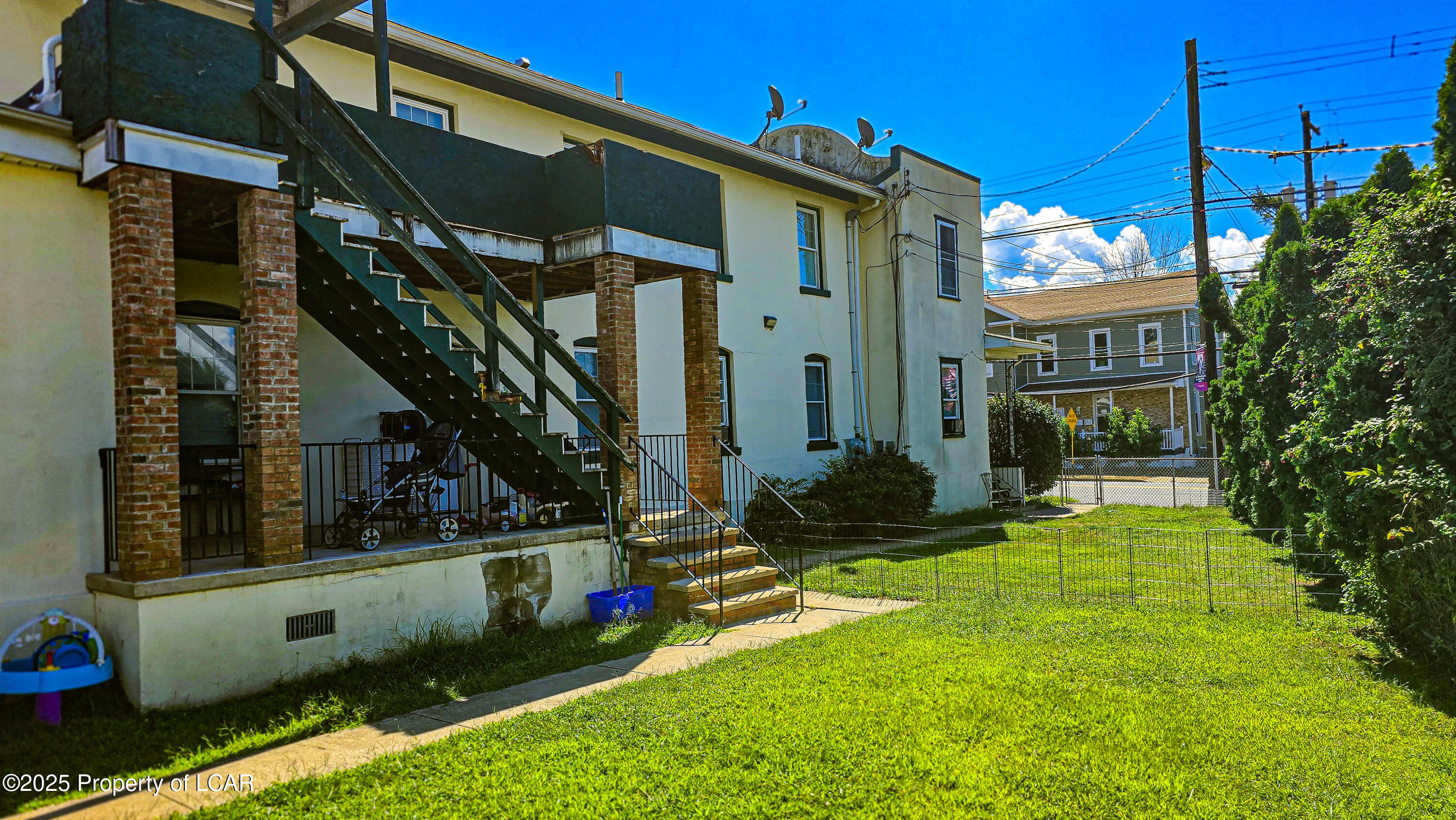 Plymouth, Pennsylvania 18651, United States, 10 Bedrooms Bedrooms, ,7 BathroomsBathrooms,Residential,Active,196660