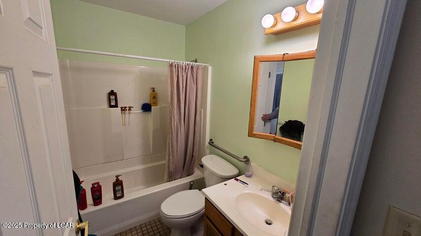 Plymouth, Pennsylvania 18651, United States, 10 Bedrooms Bedrooms, ,7 BathroomsBathrooms,Residential,Active,196660