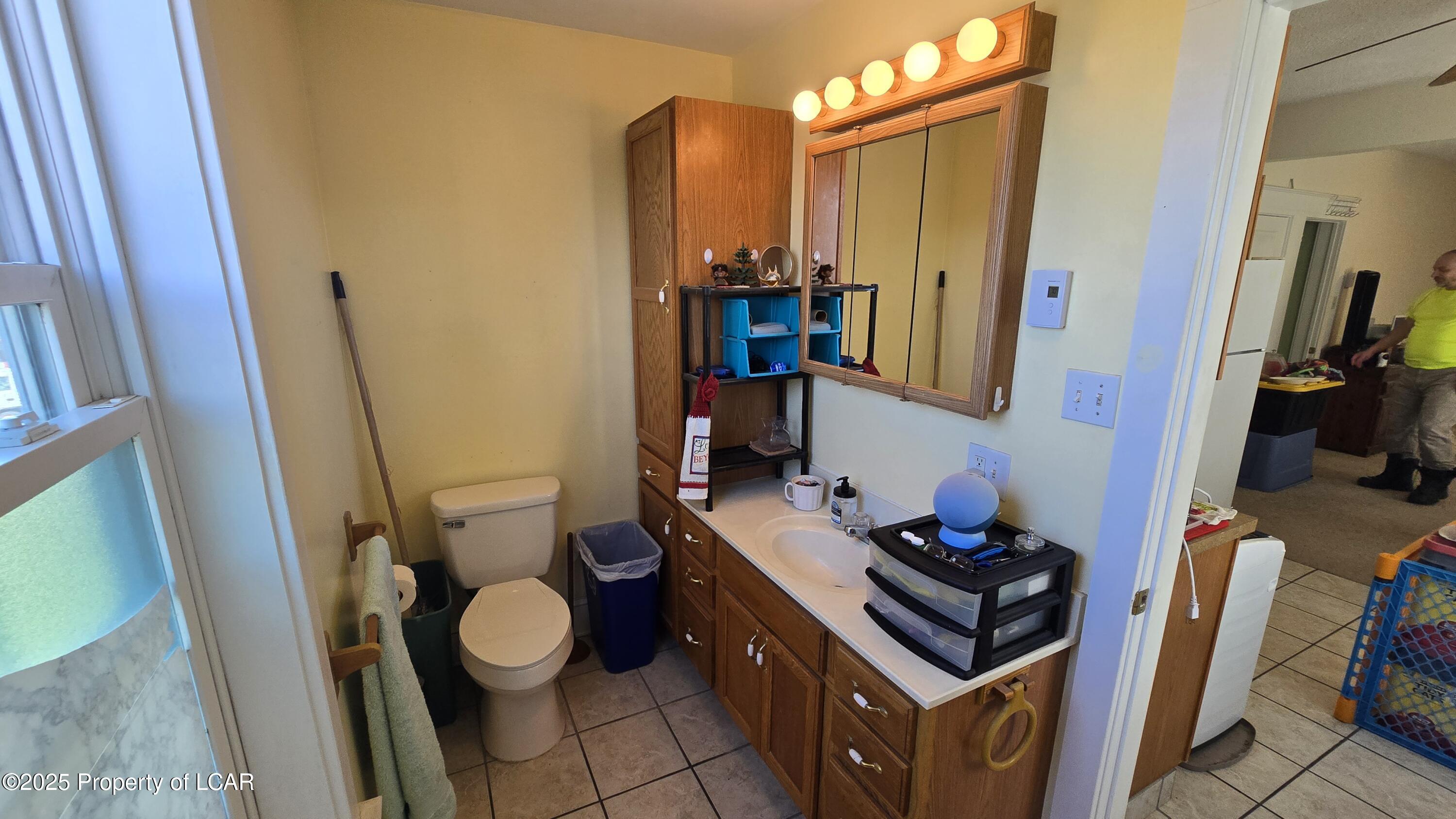 Plymouth, Pennsylvania 18651, United States, 10 Bedrooms Bedrooms, ,7 BathroomsBathrooms,Residential,Active,196660