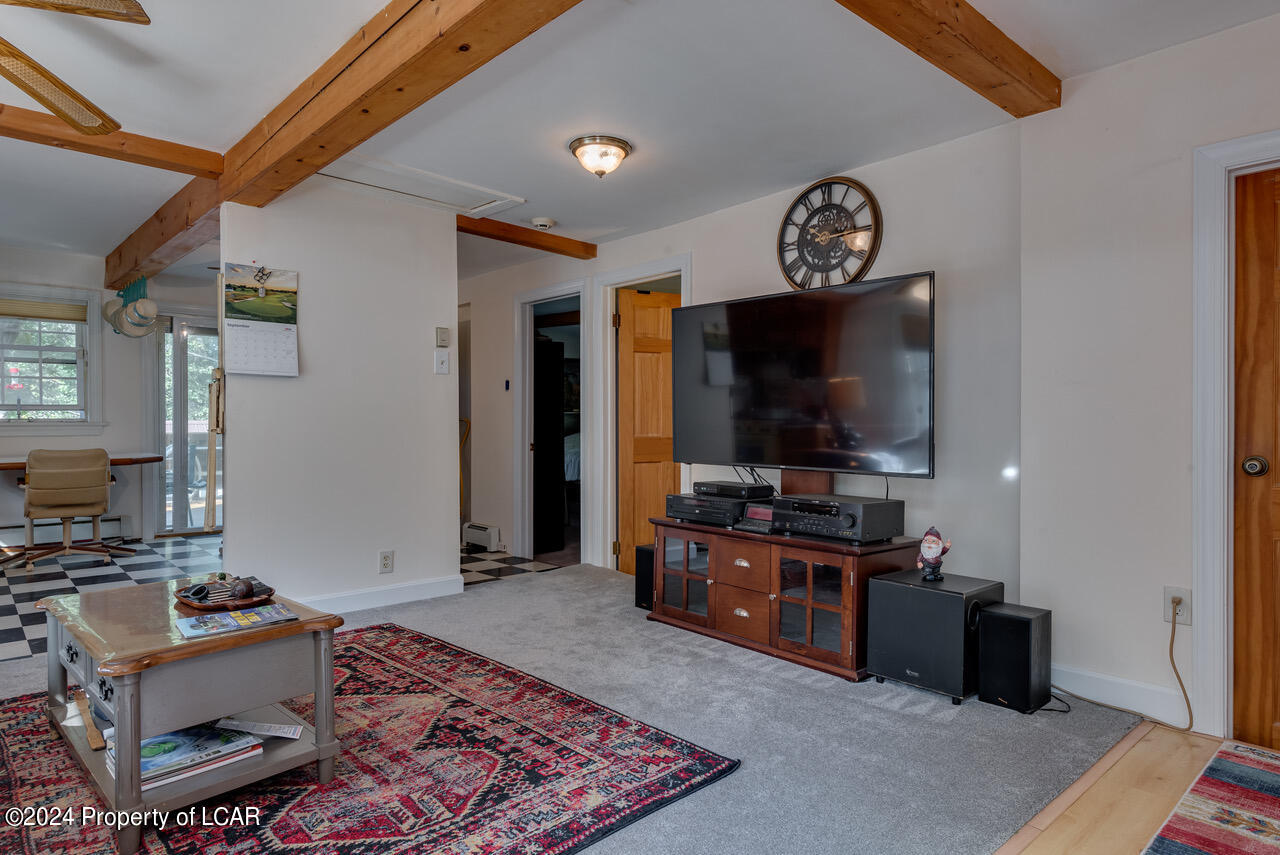 308 Carpenter Road, Dallas, Alaska image 9
