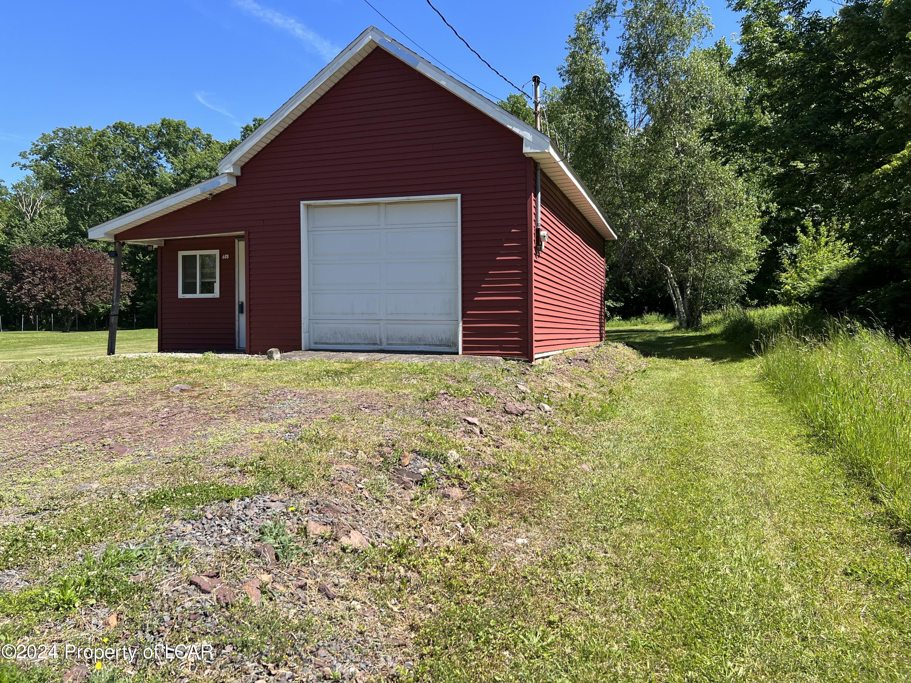 Mountain Boulevard, Mountain Top, Pennsylvania image 3