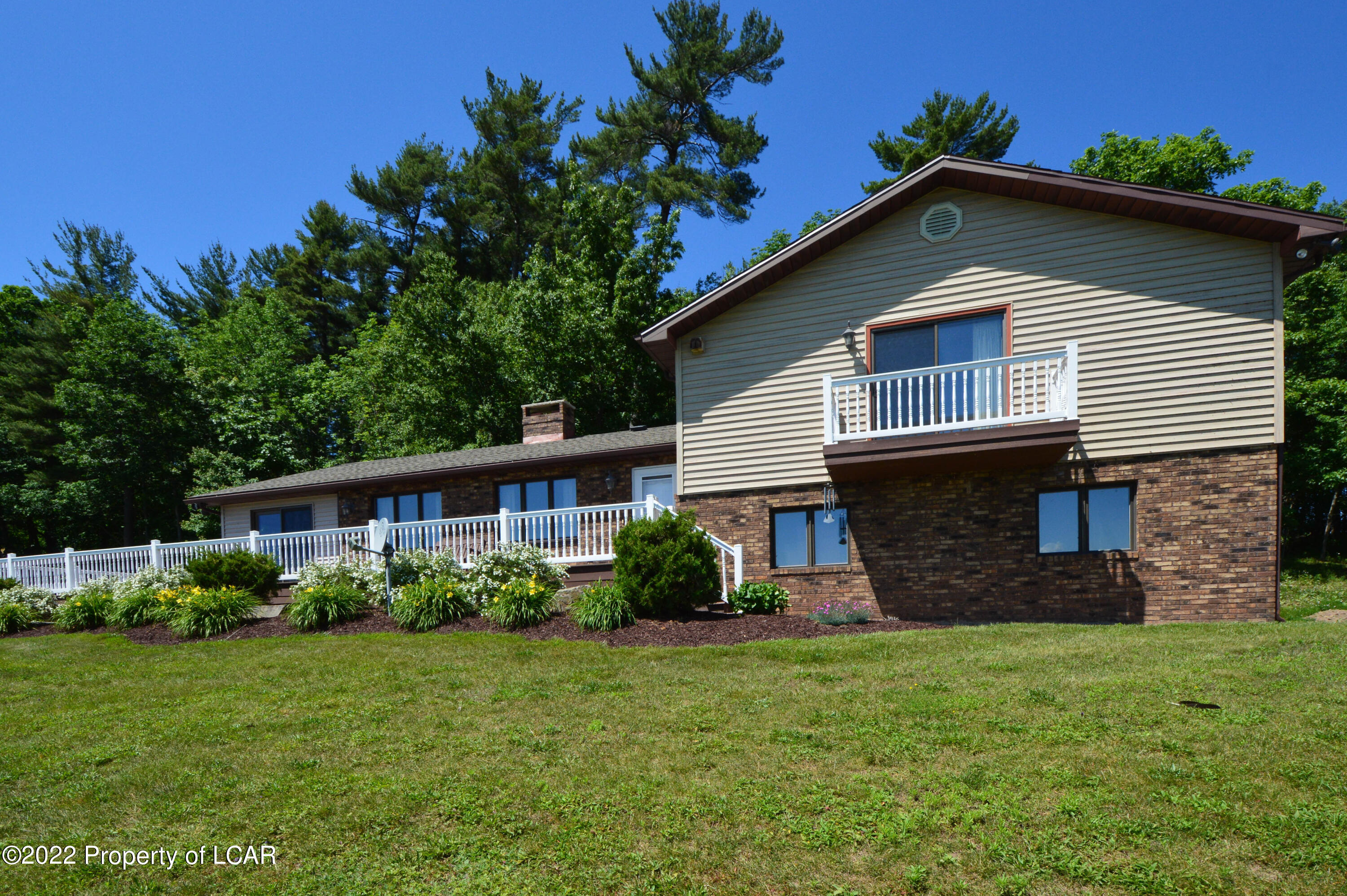 Dallas, Pennsylvania 18612, United States, 3 Bedrooms Bedrooms, ,2 BathroomsBathrooms,Residential,Active,234456