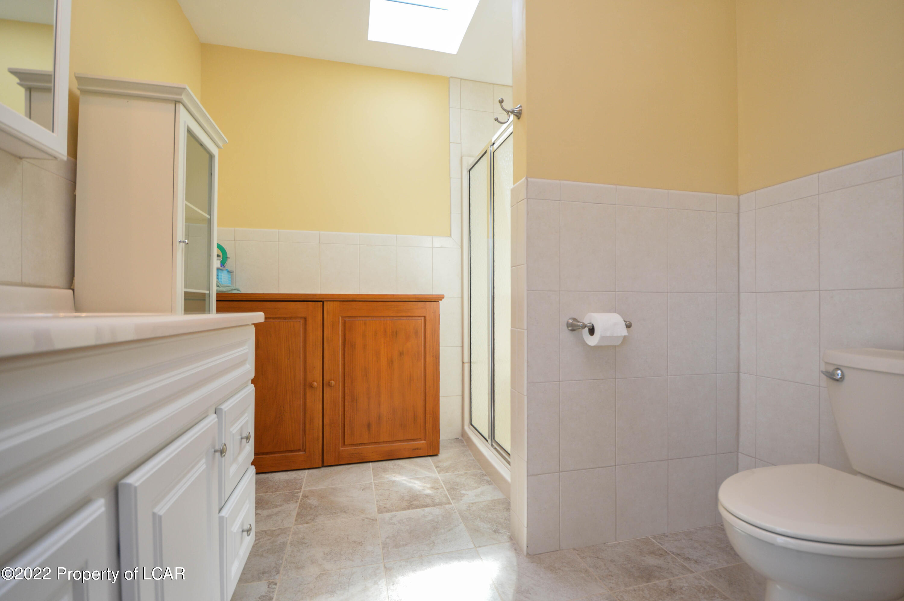 Dallas, Pennsylvania 18612, United States, 3 Bedrooms Bedrooms, ,2 BathroomsBathrooms,Residential,Active,234456