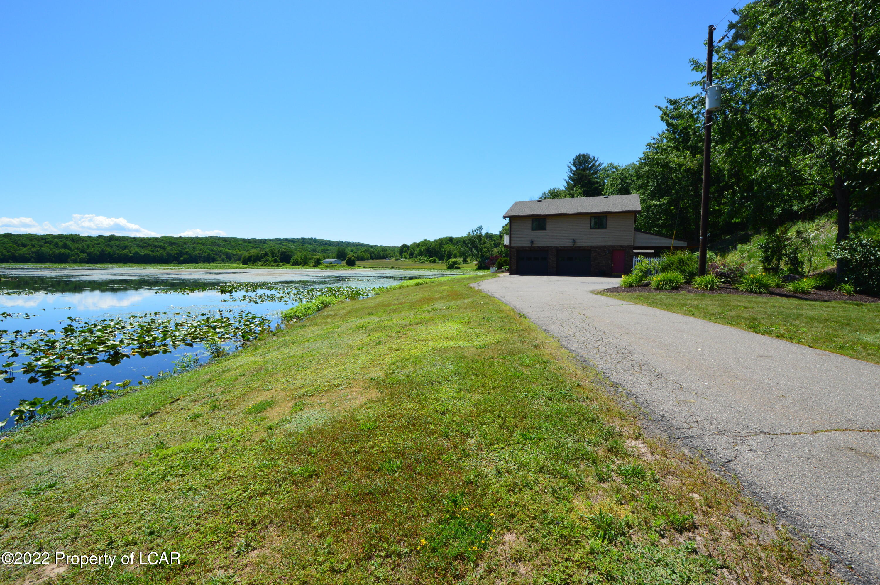 Dallas, Pennsylvania 18612, United States, 3 Bedrooms Bedrooms, ,2 BathroomsBathrooms,Residential,Active,234456