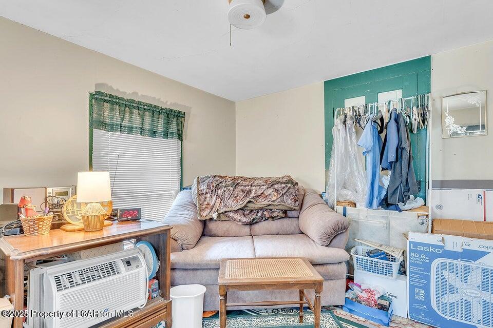 1079 Sutton Creek Road #A, Dallas, Texas image 20