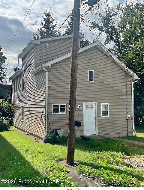 Homes For Rent - 9 1/2 Cherry Avenue<br/> Lackawanna County, Carbondale, PA 18407