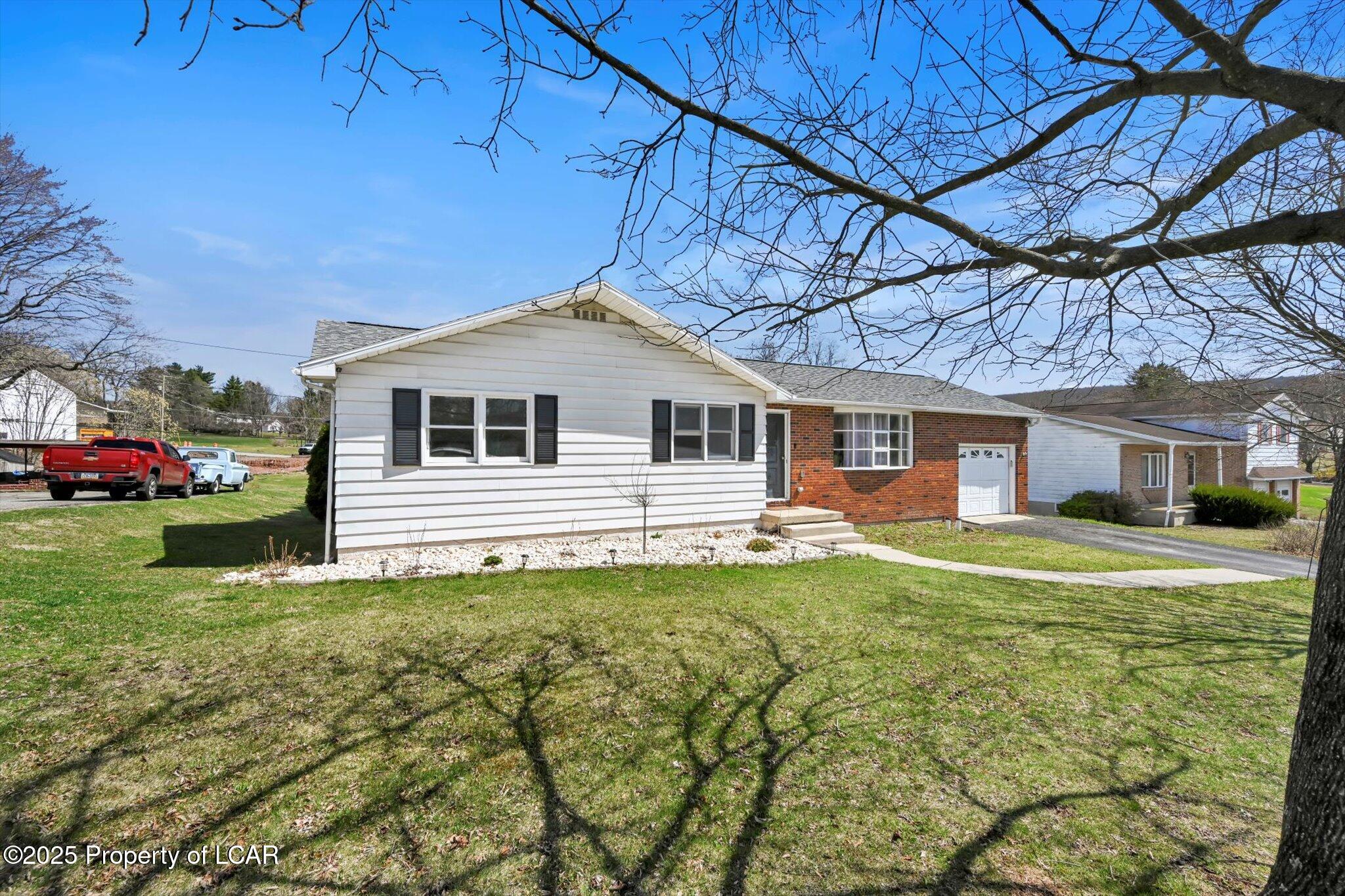 12 Cumberland Avenue, Tamaqua, Pennsylvania image 4
