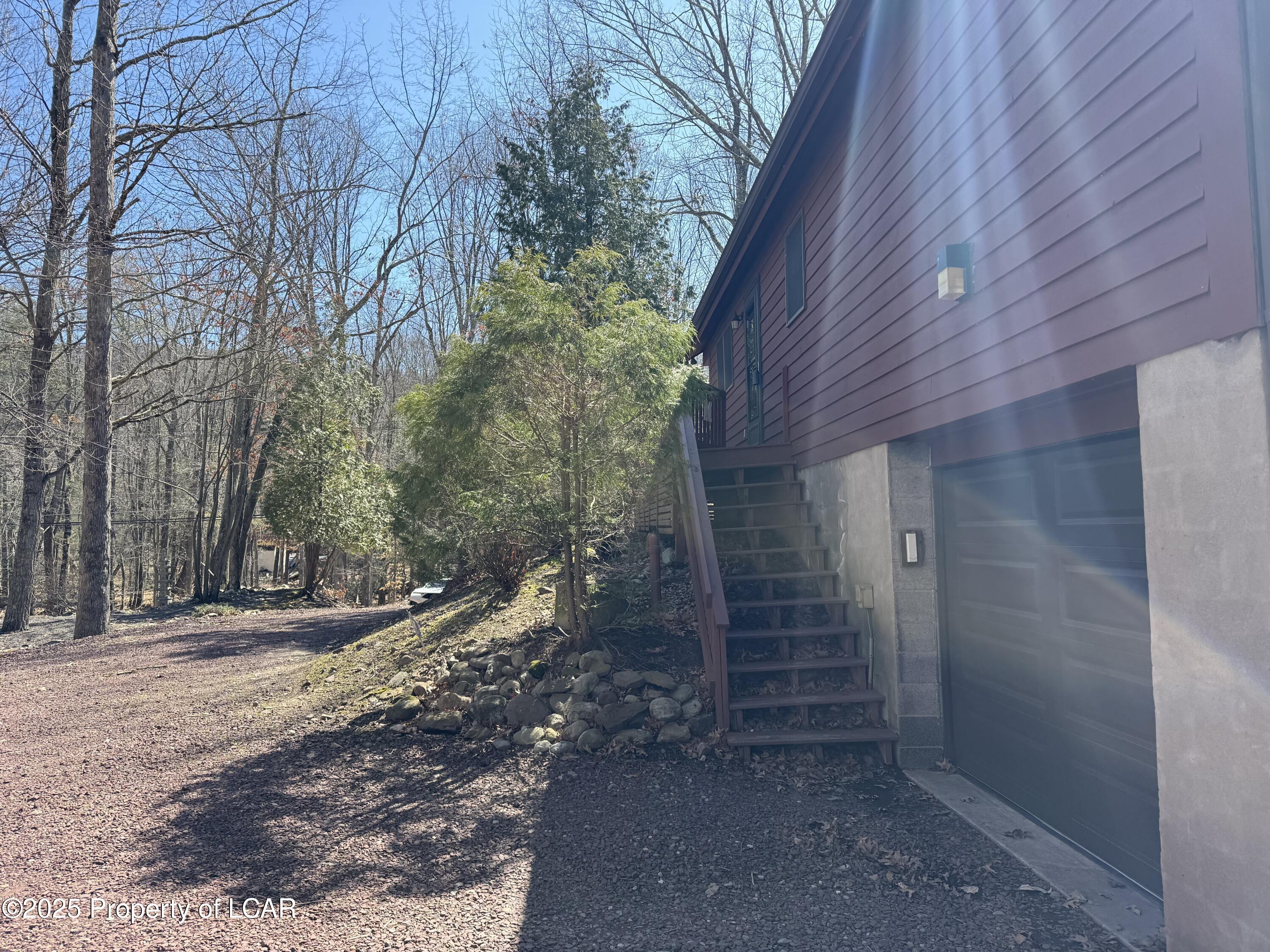 220 Four Seasons Drive, Drums, Pennsylvania image 23