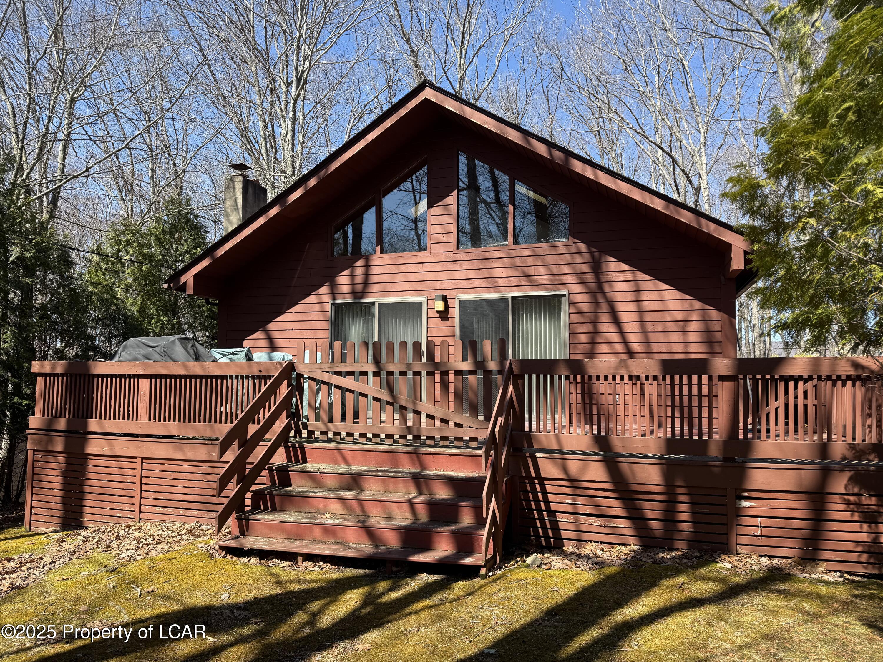 220 Four Seasons Drive, Drums, Pennsylvania image 1