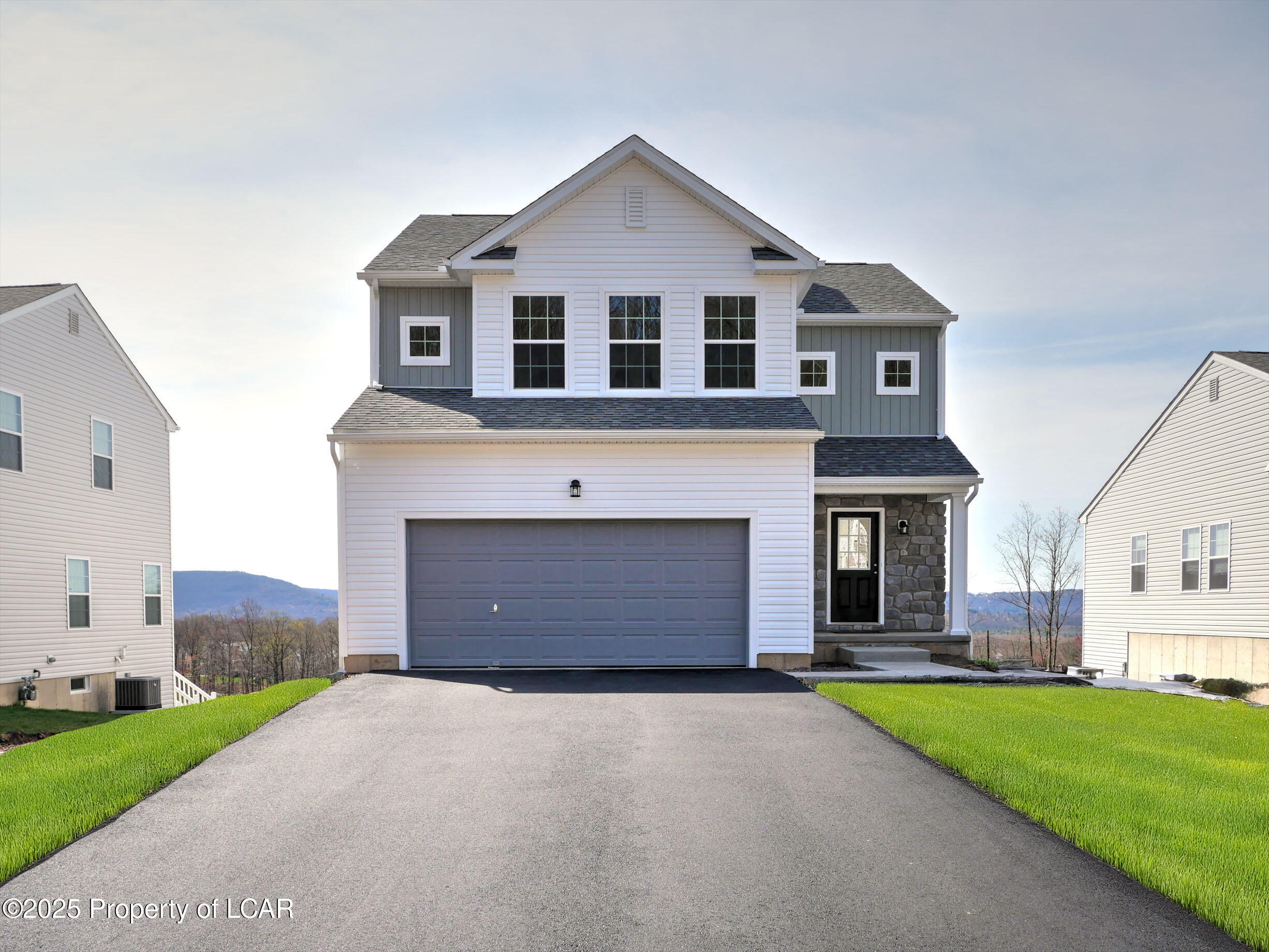 387 Long Run Road, Drums, Pennsylvania image 1