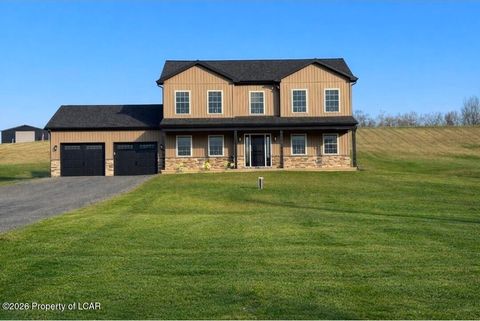 Homes For Sale - 31 Shickshinny Lake Road<br/> Shickshinny, PA 18655