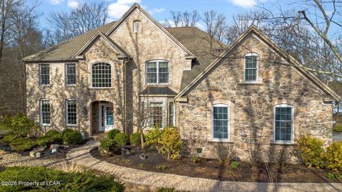 Homes For Sale - 414 Ice Harvest Drive<br/> Mountain Top, PA 18707