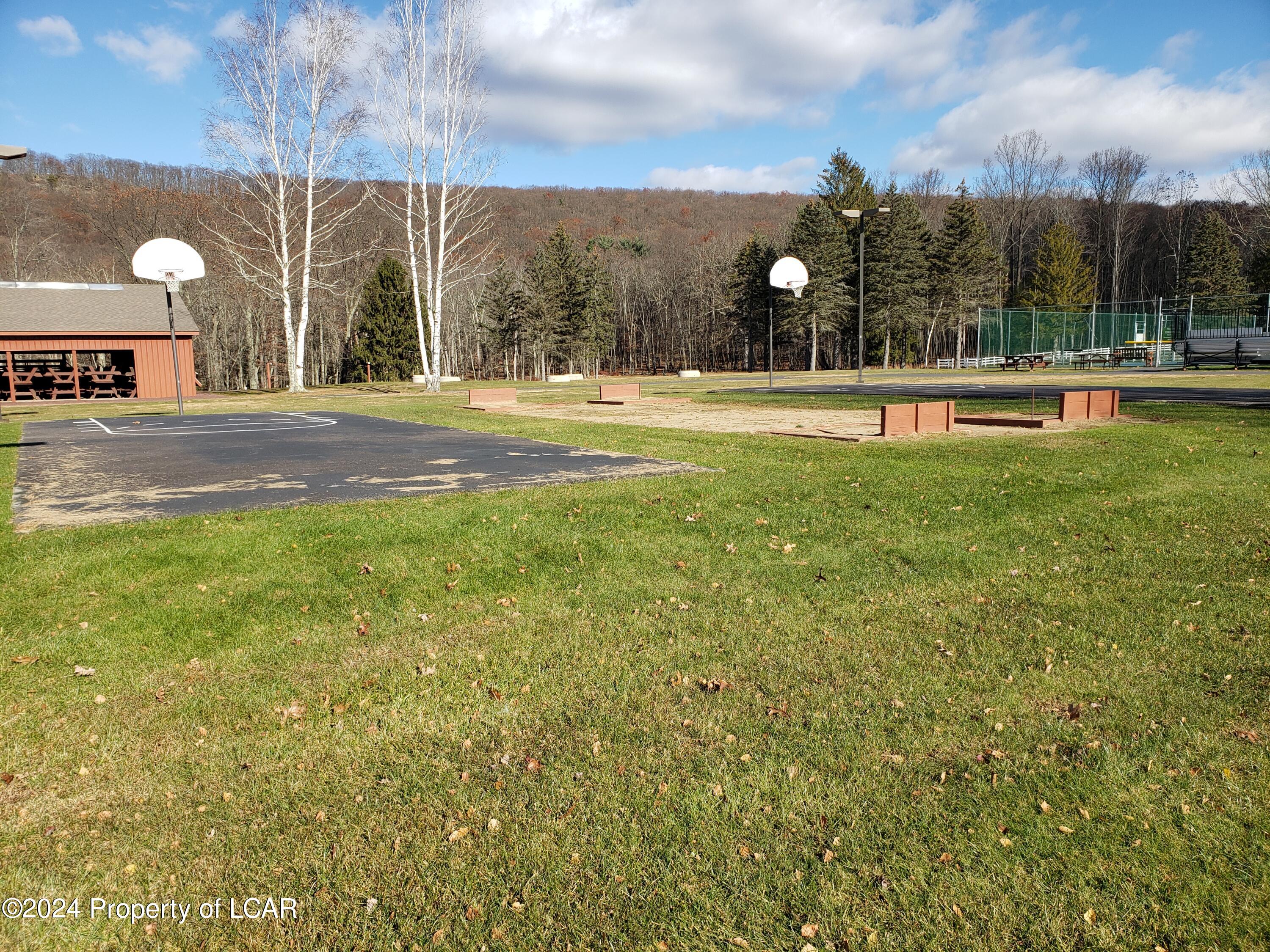 Arapahoe Lane, Hazleton, Pennsylvania image 25