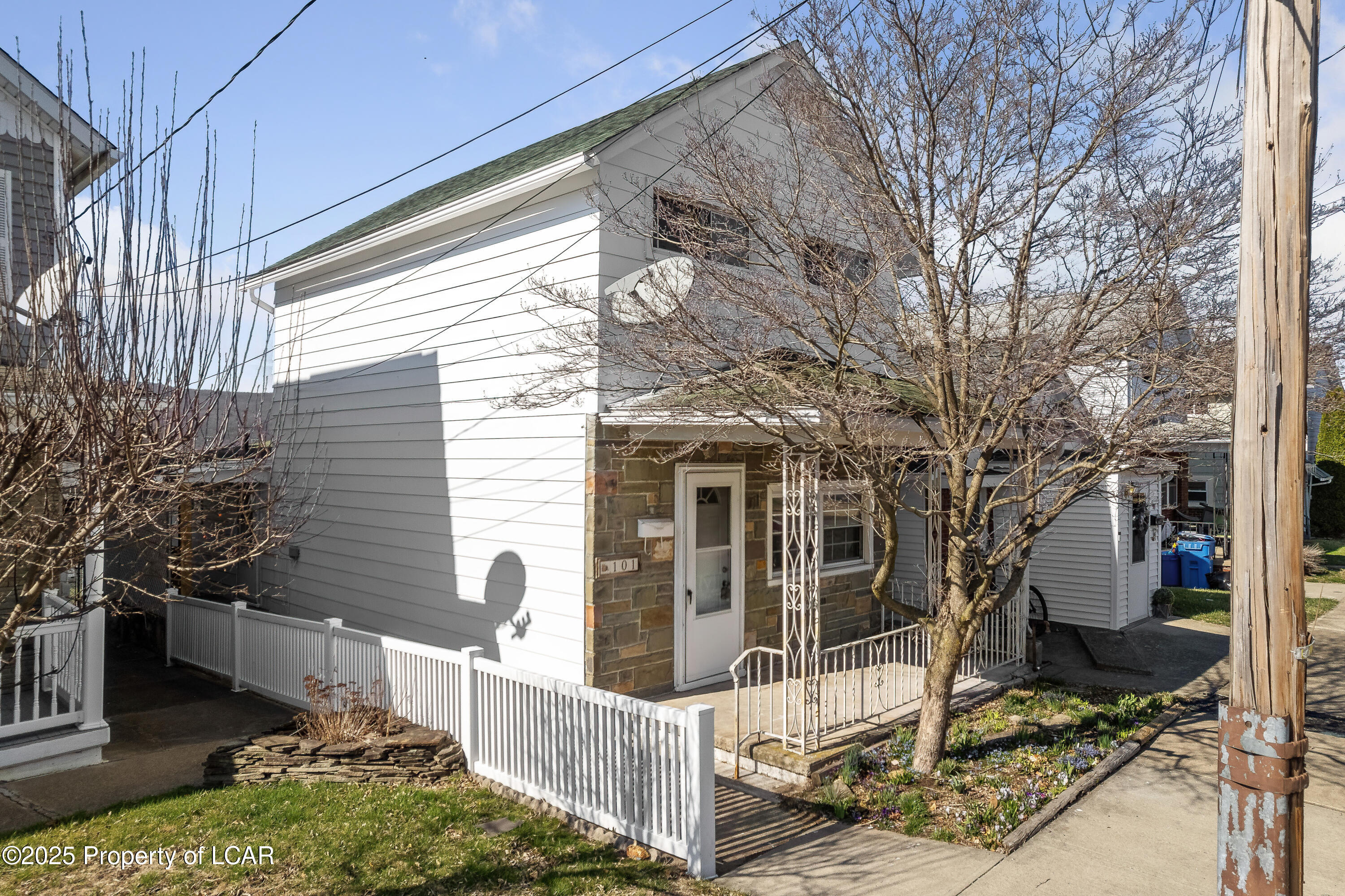 101 W Johnson Street, Pittston, Texas image 2