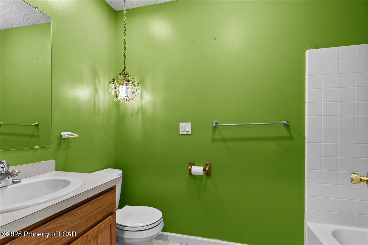 277 Snow Valley Drive, Drums, Texas image 18