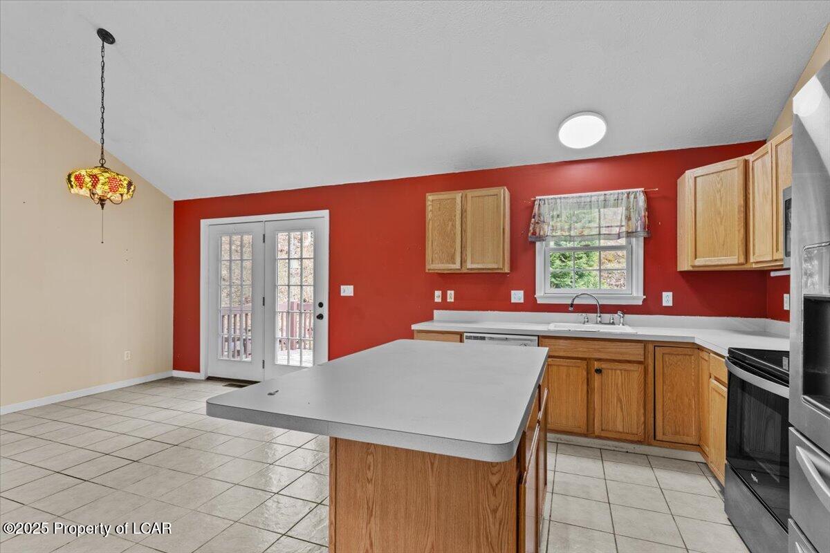 277 Snow Valley Drive, Drums, Texas image 9