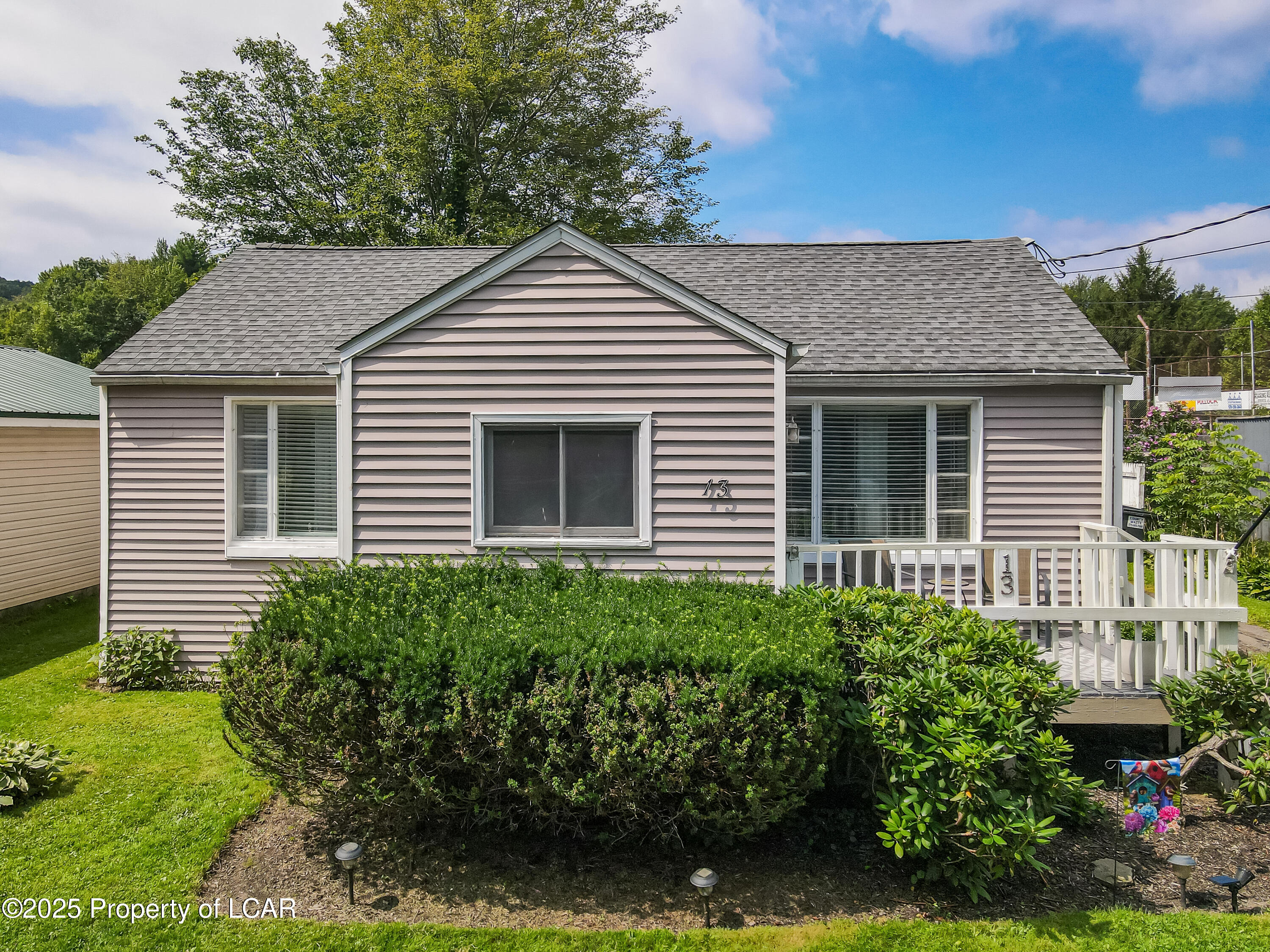 Harveys Lake, Pennsylvania 18618, United States, 2 Bedrooms Bedrooms, ,1 BathroomBathrooms,Residential,Active,202622