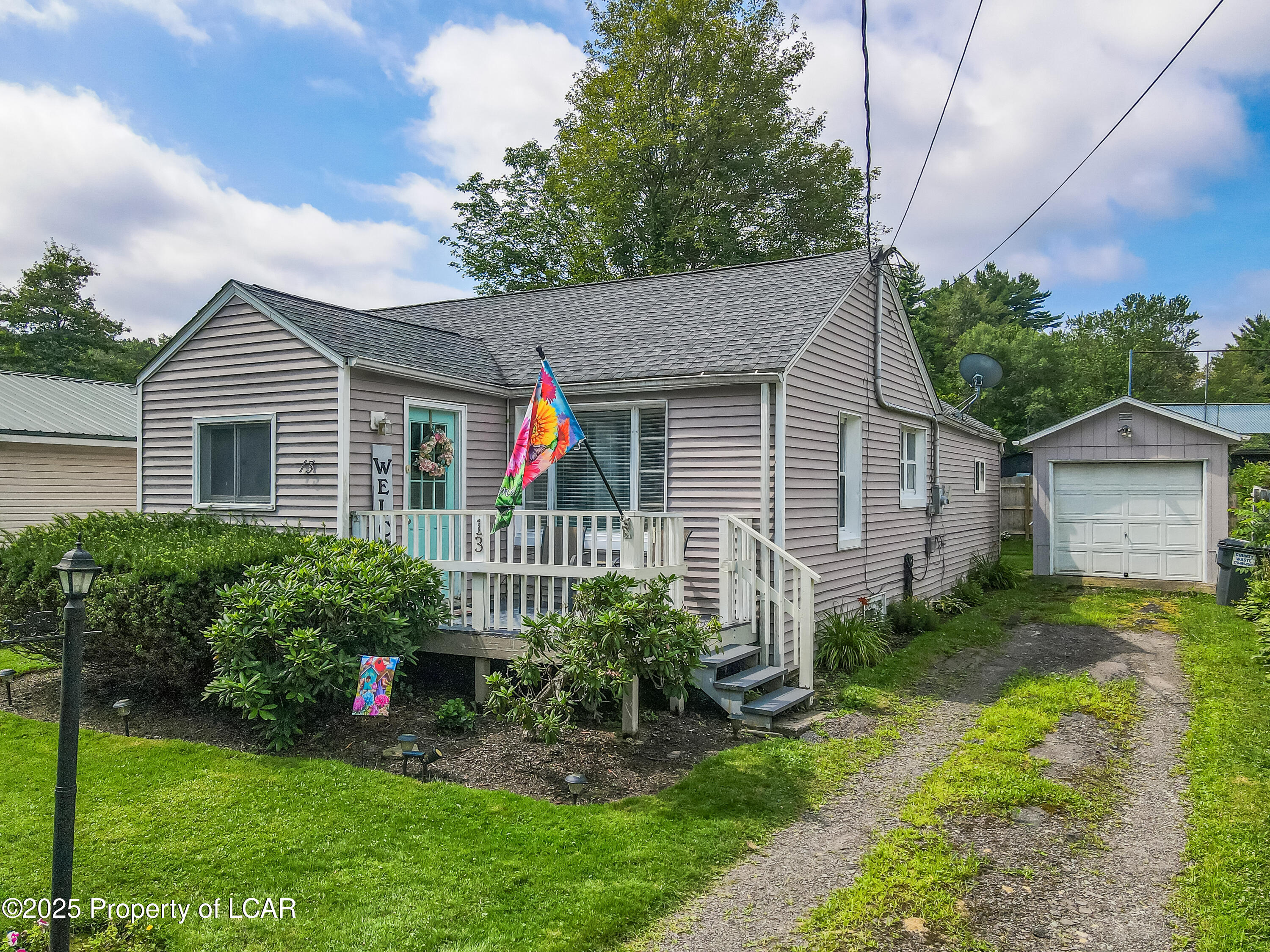 Harveys Lake, Pennsylvania 18618, United States, 2 Bedrooms Bedrooms, ,1 BathroomBathrooms,Residential,Active,202622