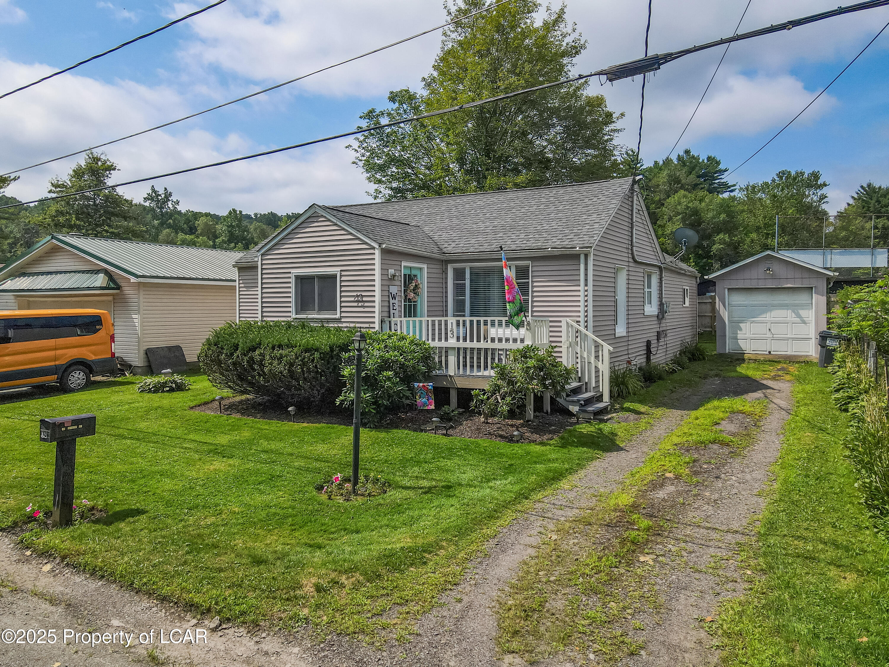 Harveys Lake, Pennsylvania 18618, United States, 2 Bedrooms Bedrooms, ,1 BathroomBathrooms,Residential,Active,202622