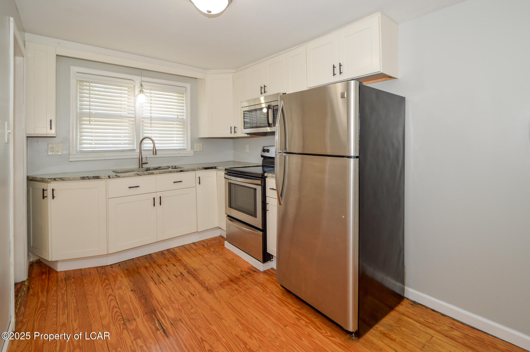 Harveys Lake, Pennsylvania 18618, United States, 2 Bedrooms Bedrooms, ,1 BathroomBathrooms,Residential,Active,202622