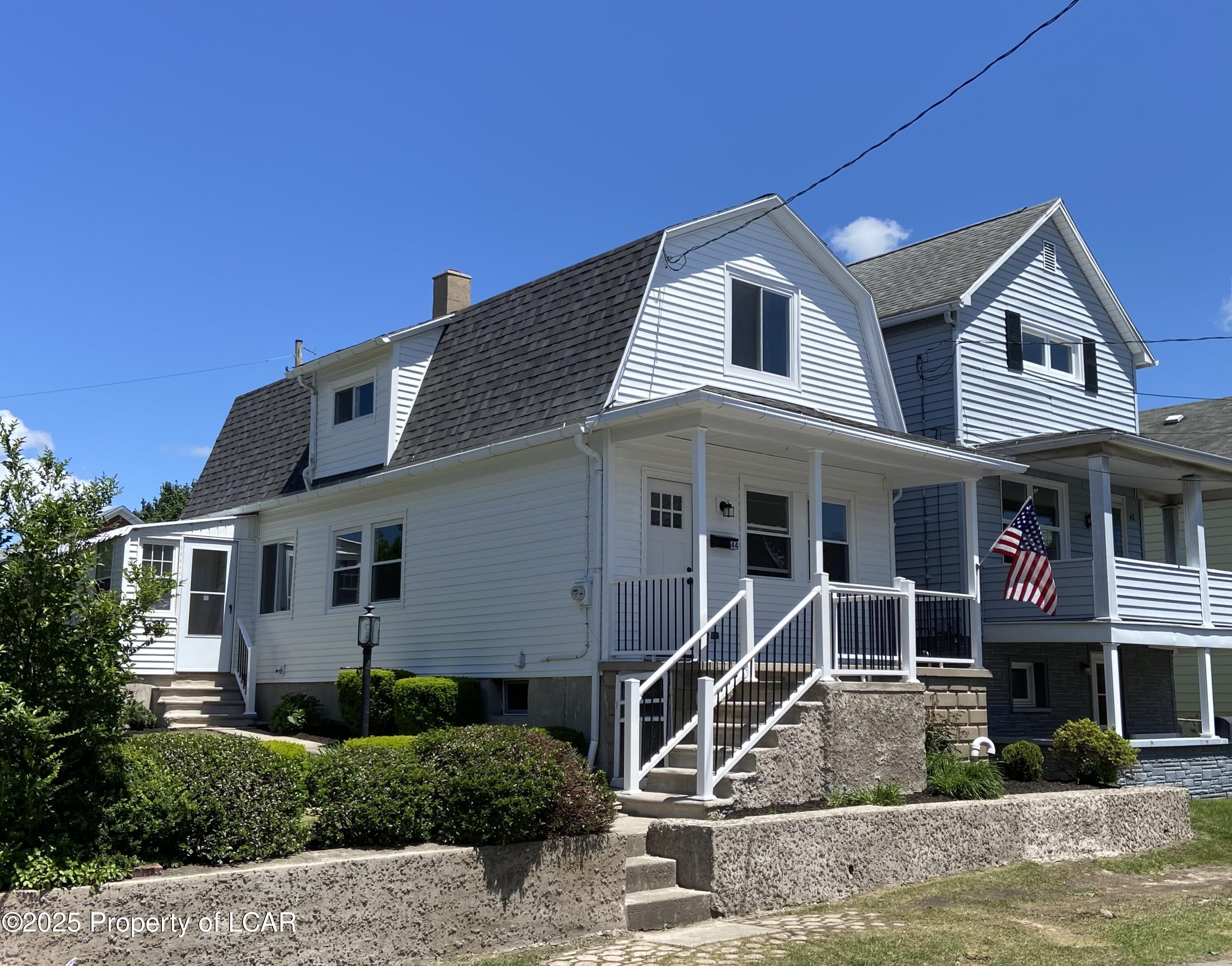 44 W Mack St St, Plains, Texas image 2