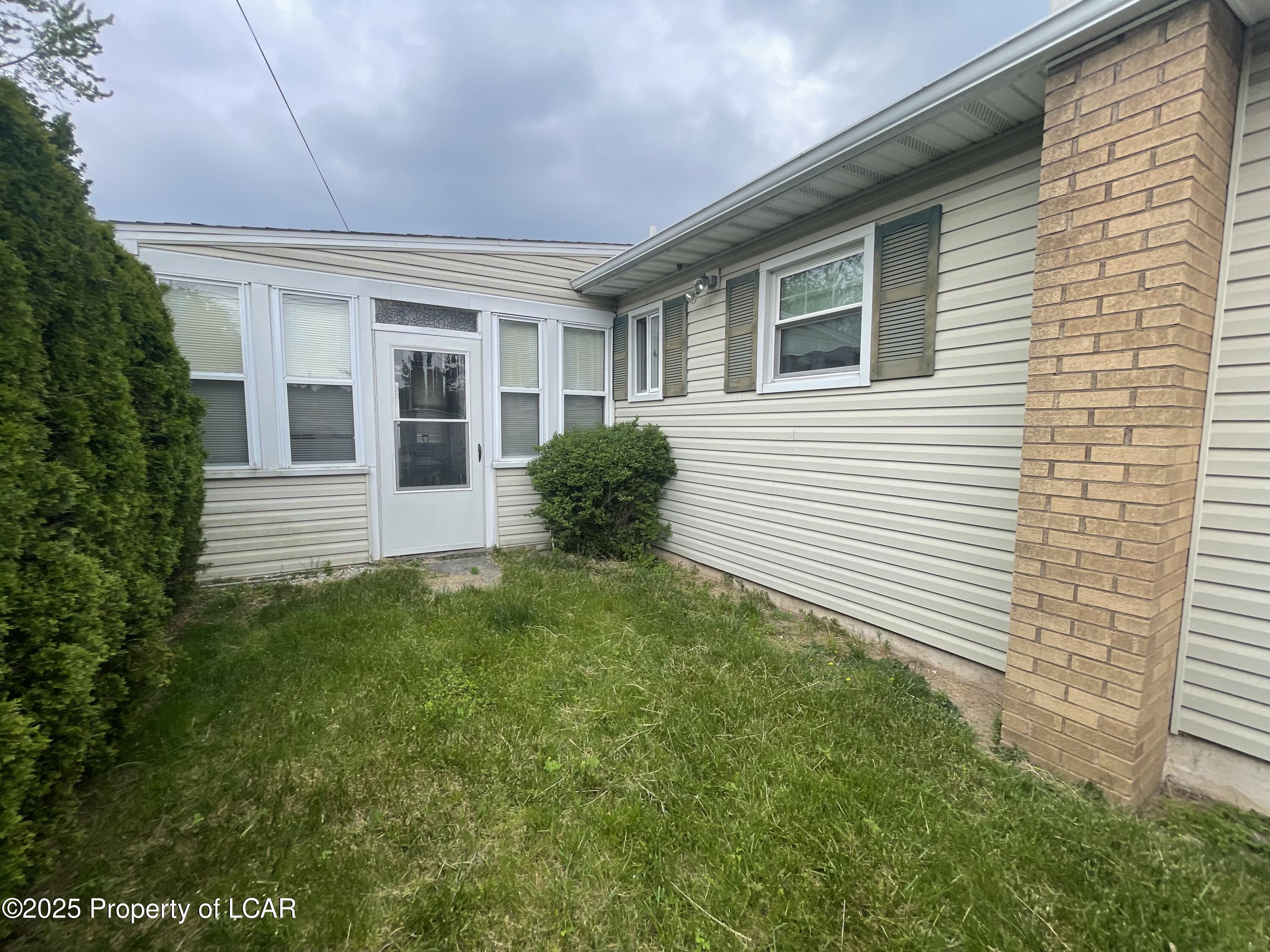 630 23rd Street, Hazle Twp, Idaho image 2