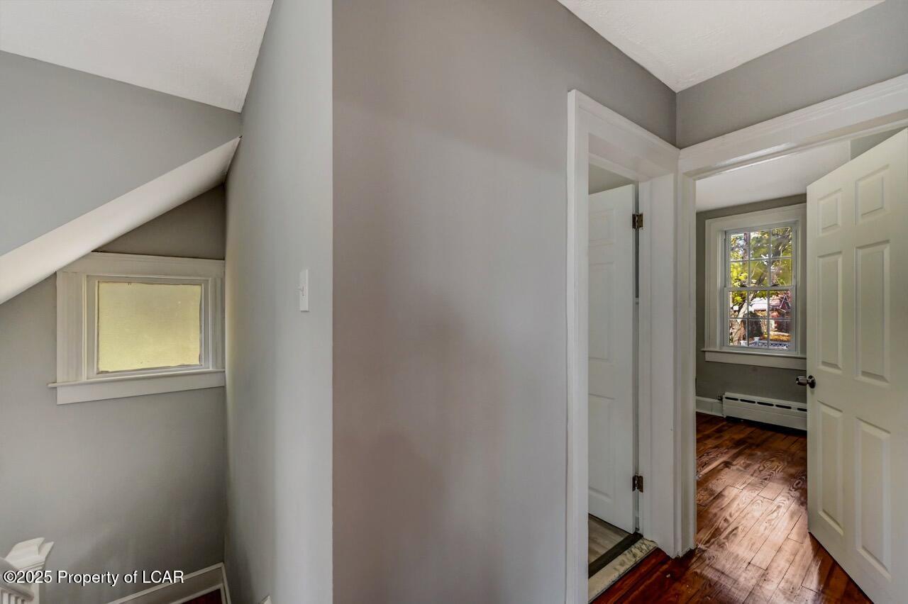 1319 N Pine Street, Scranton, Alaska image 37