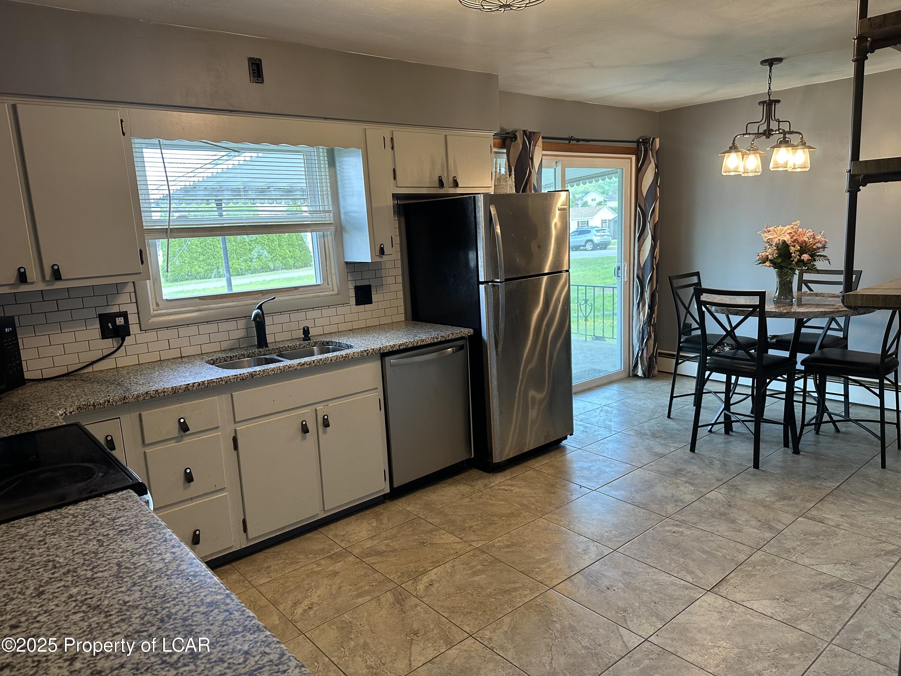414 Moosic Road, Old Forge, Texas image 14